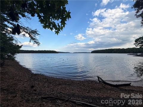 Photo of 206 Kendricks Cove, Lexington, NC 27292 (MLS # 4397736)