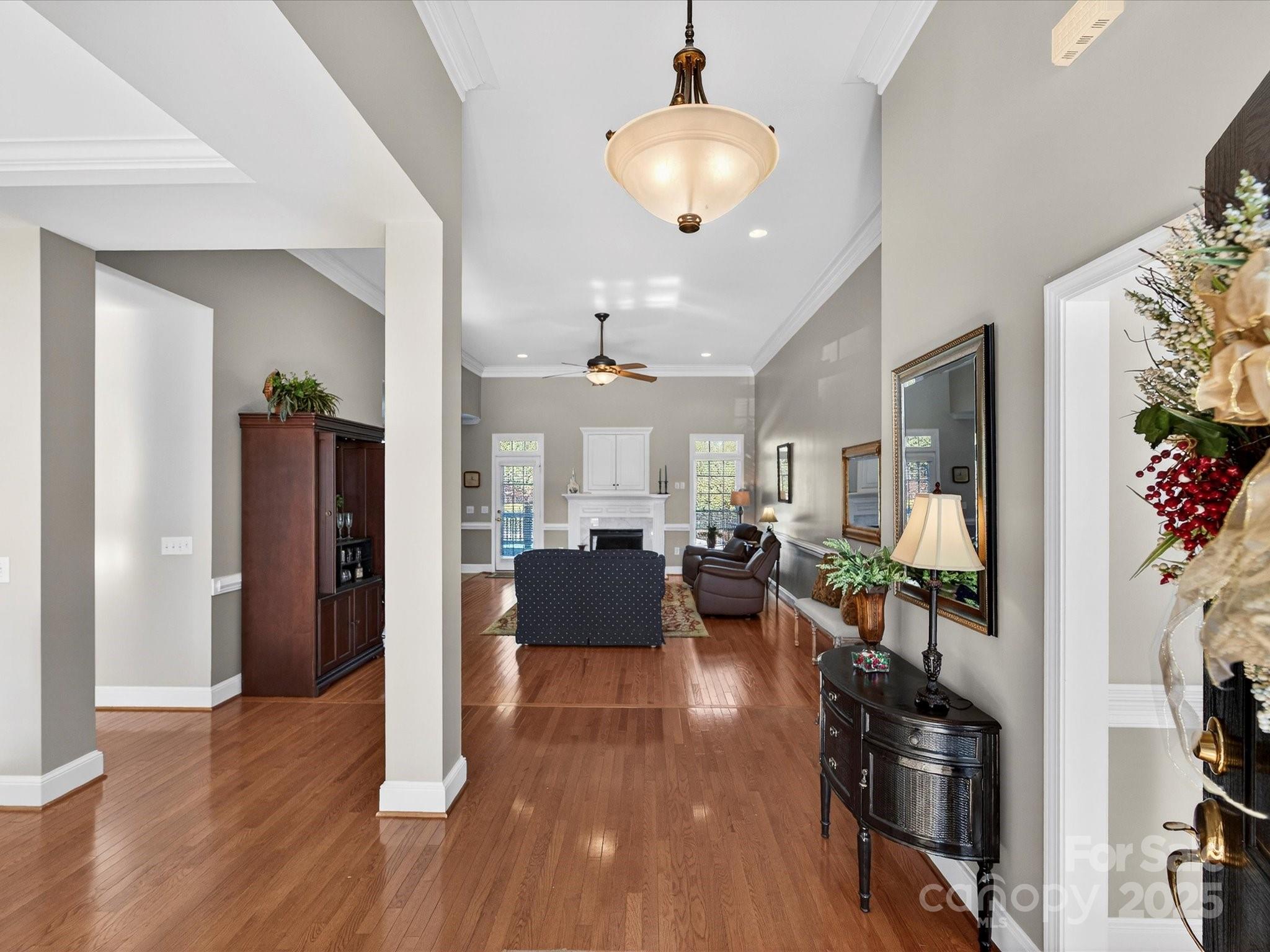 7900 Grimsby Circle 60