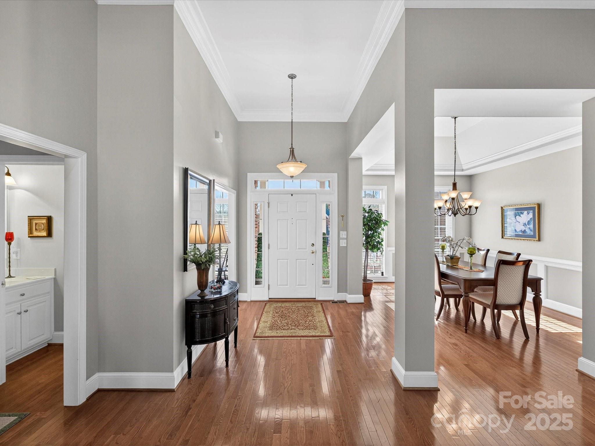 7900 Grimsby Circle 60