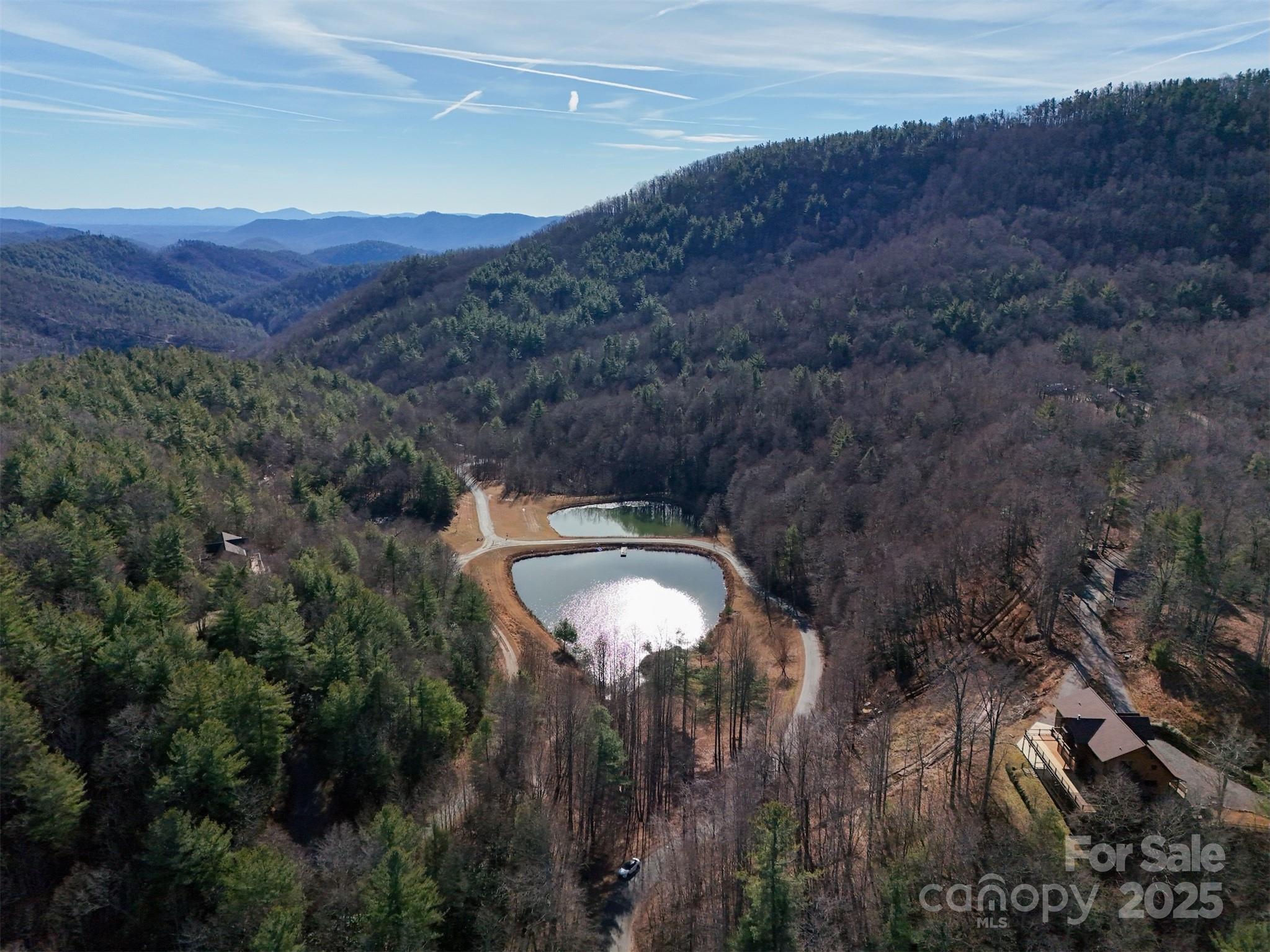 Jade Mountain - Land