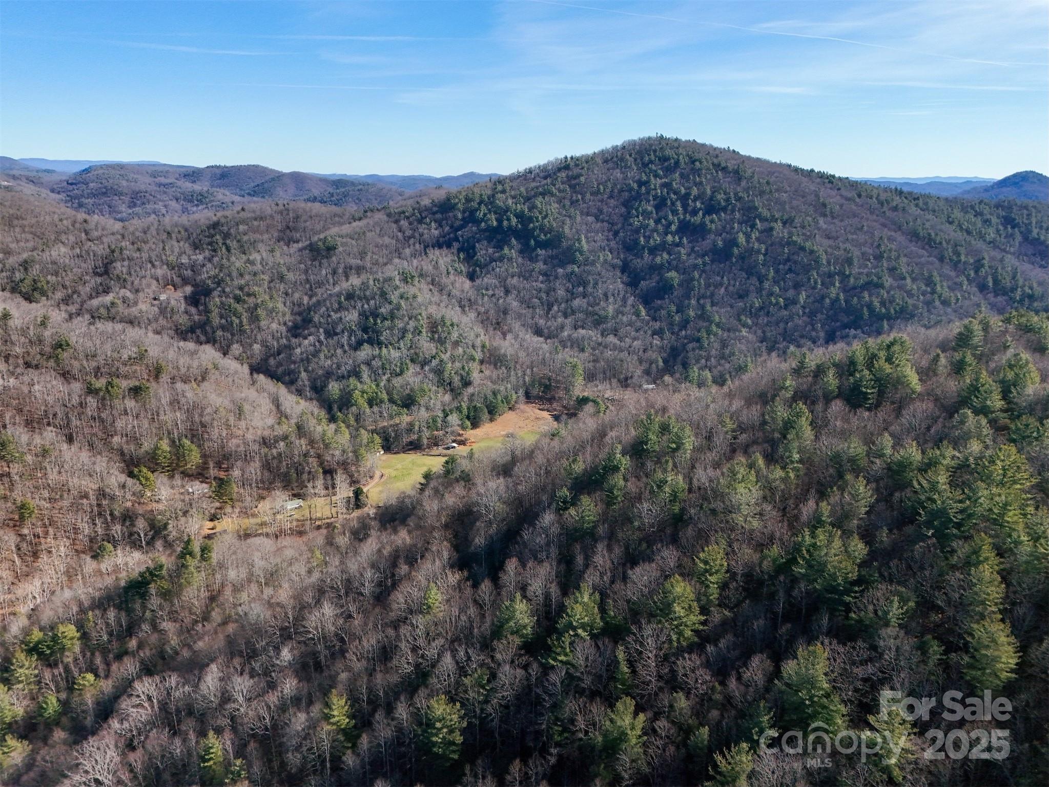 Jade Mountain - Land