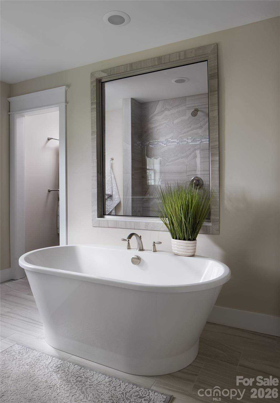 McLean - South Shore - Residential