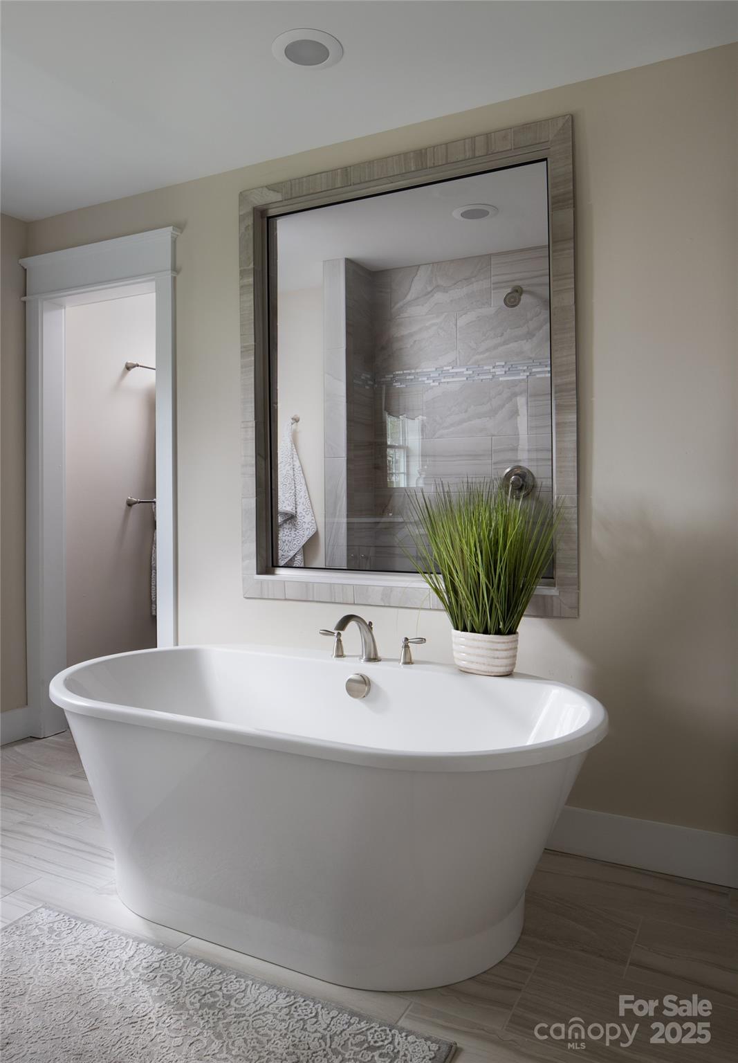 McLean - South Shore - Residential