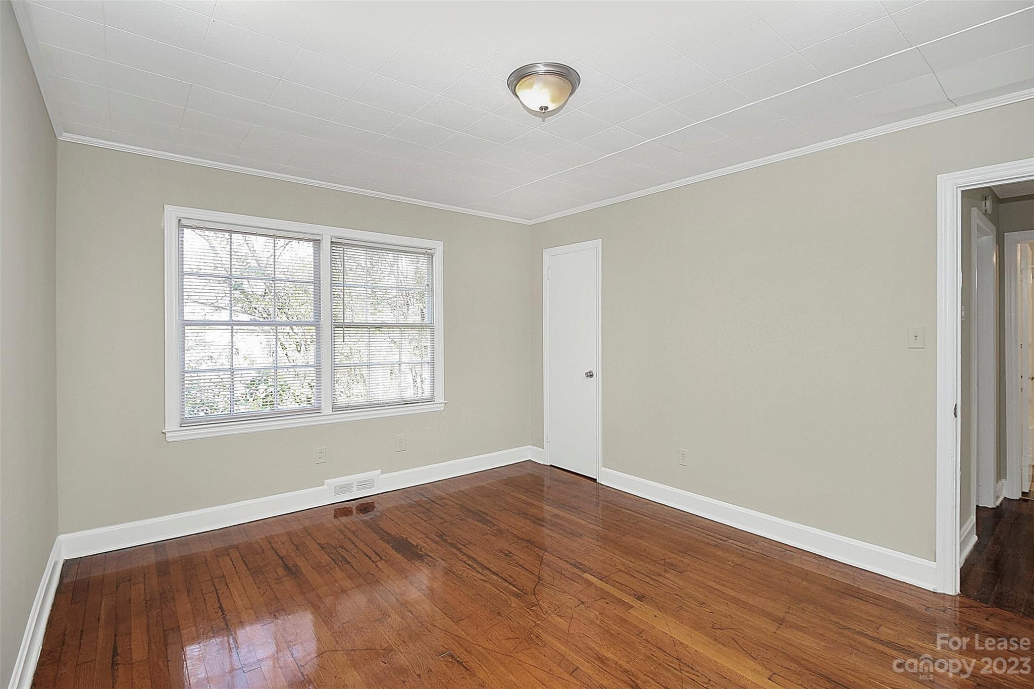 Oakhurst - Residential Lease