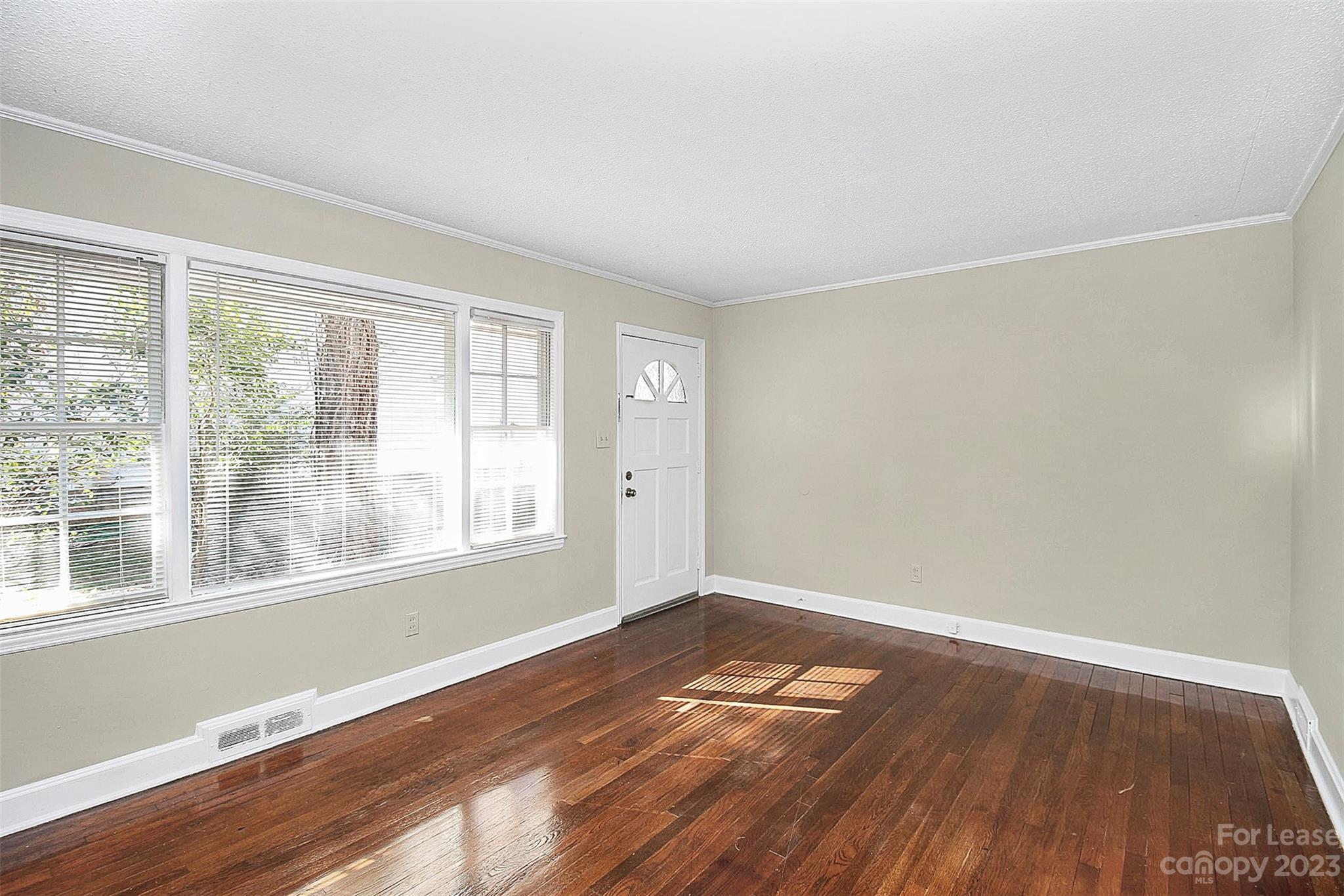 Oakhurst - Residential Lease