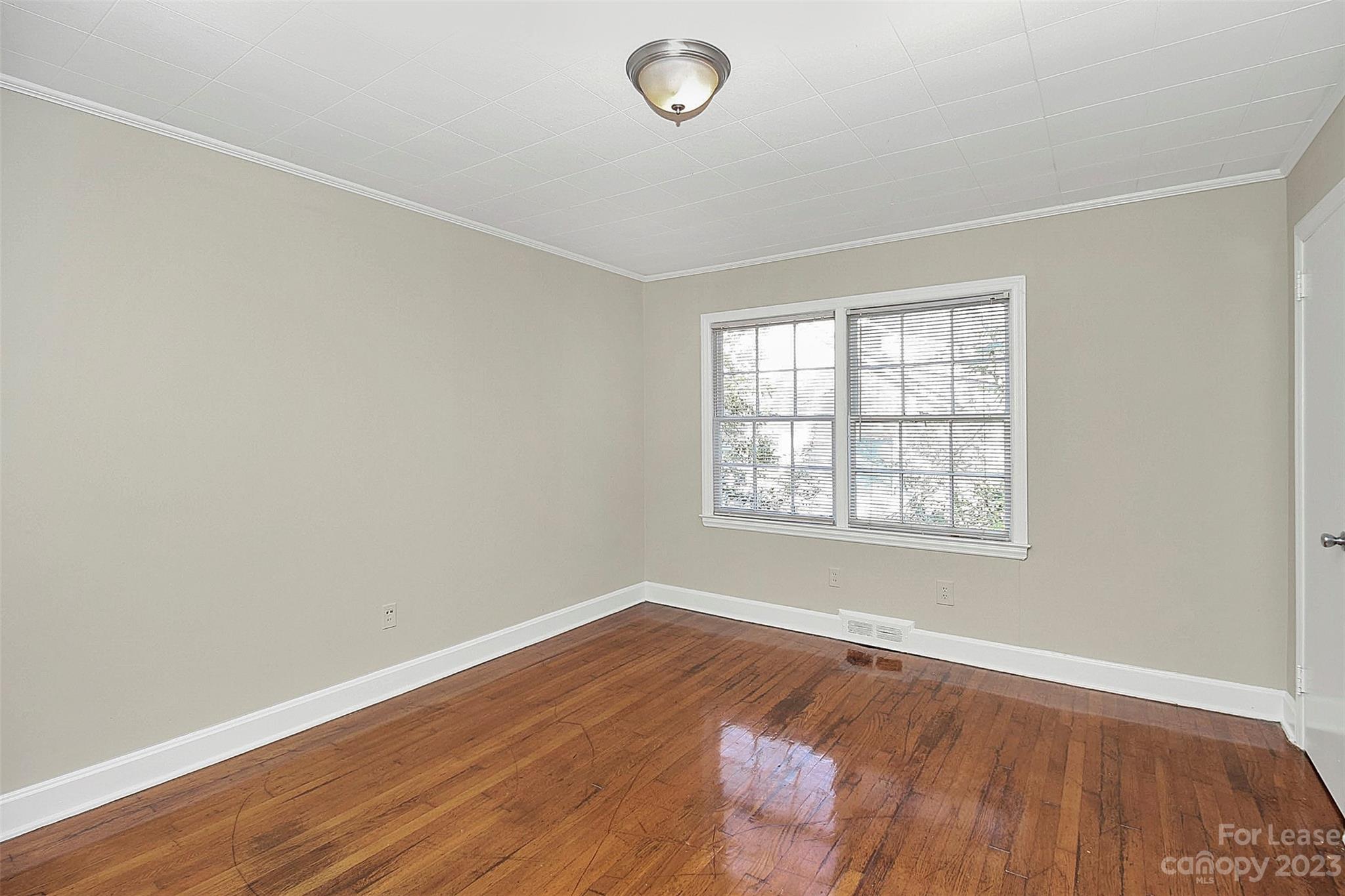 Oakhurst - Residential Lease