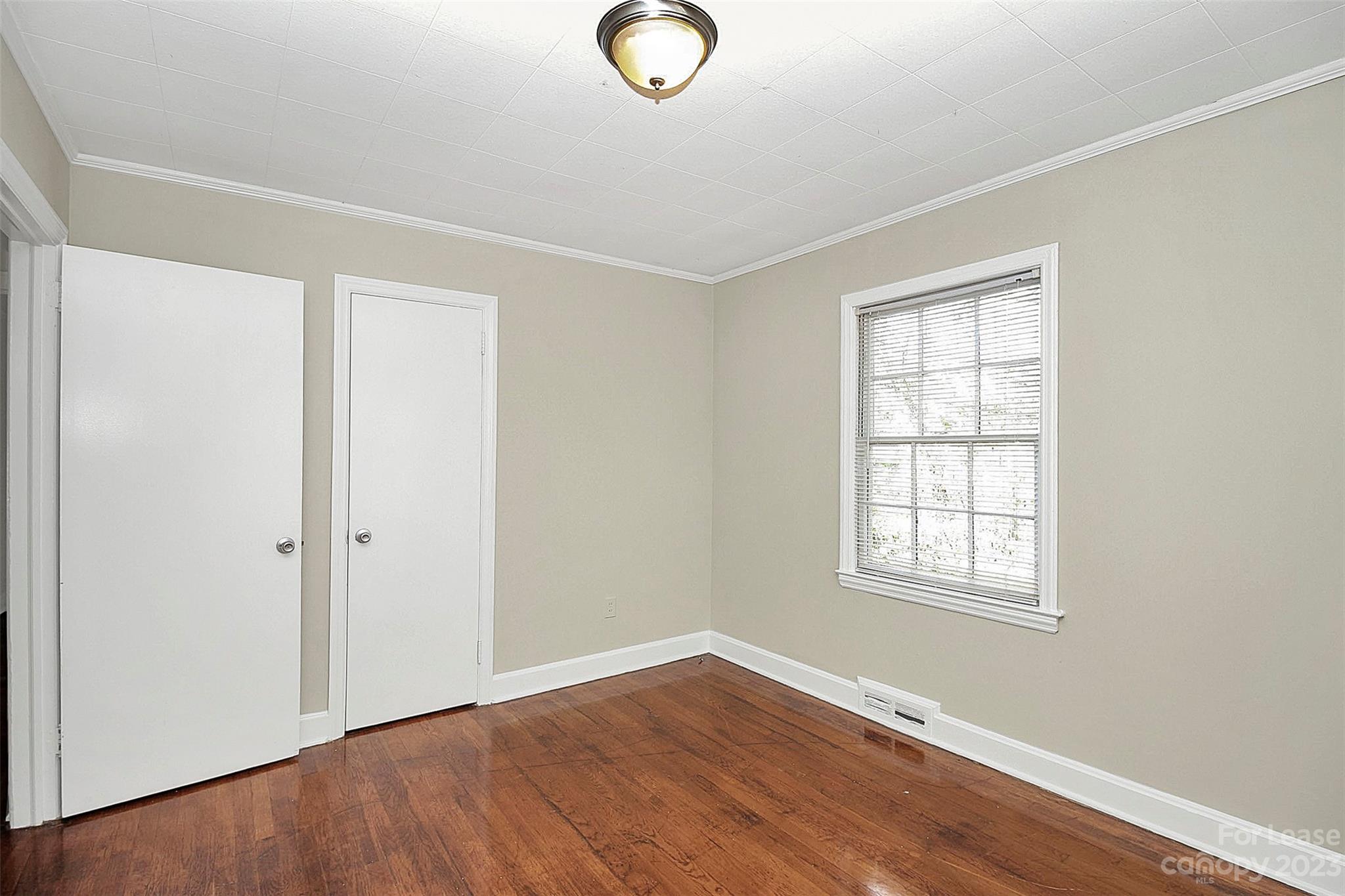 Oakhurst - Residential Lease