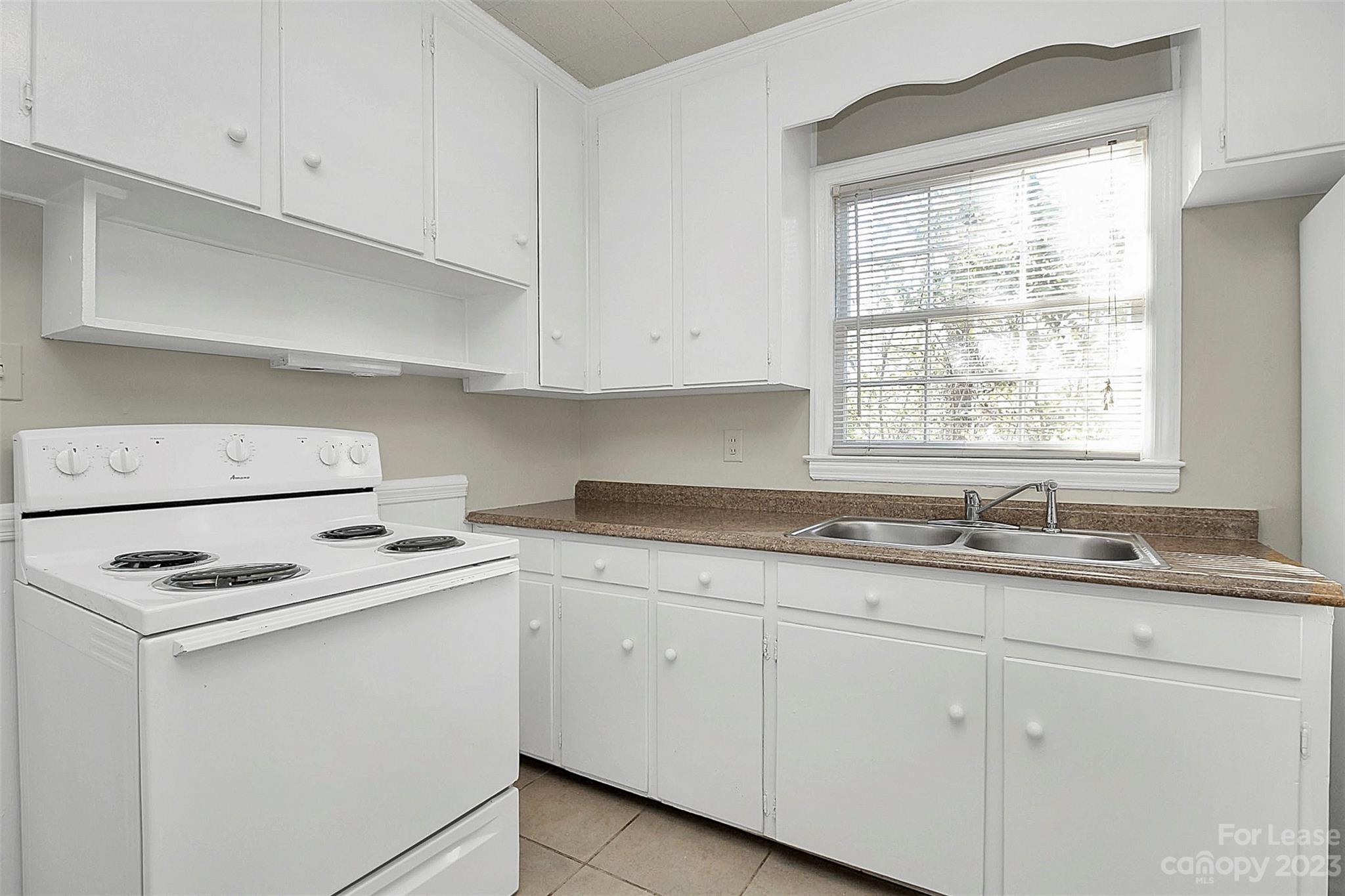 Oakhurst - Residential Lease