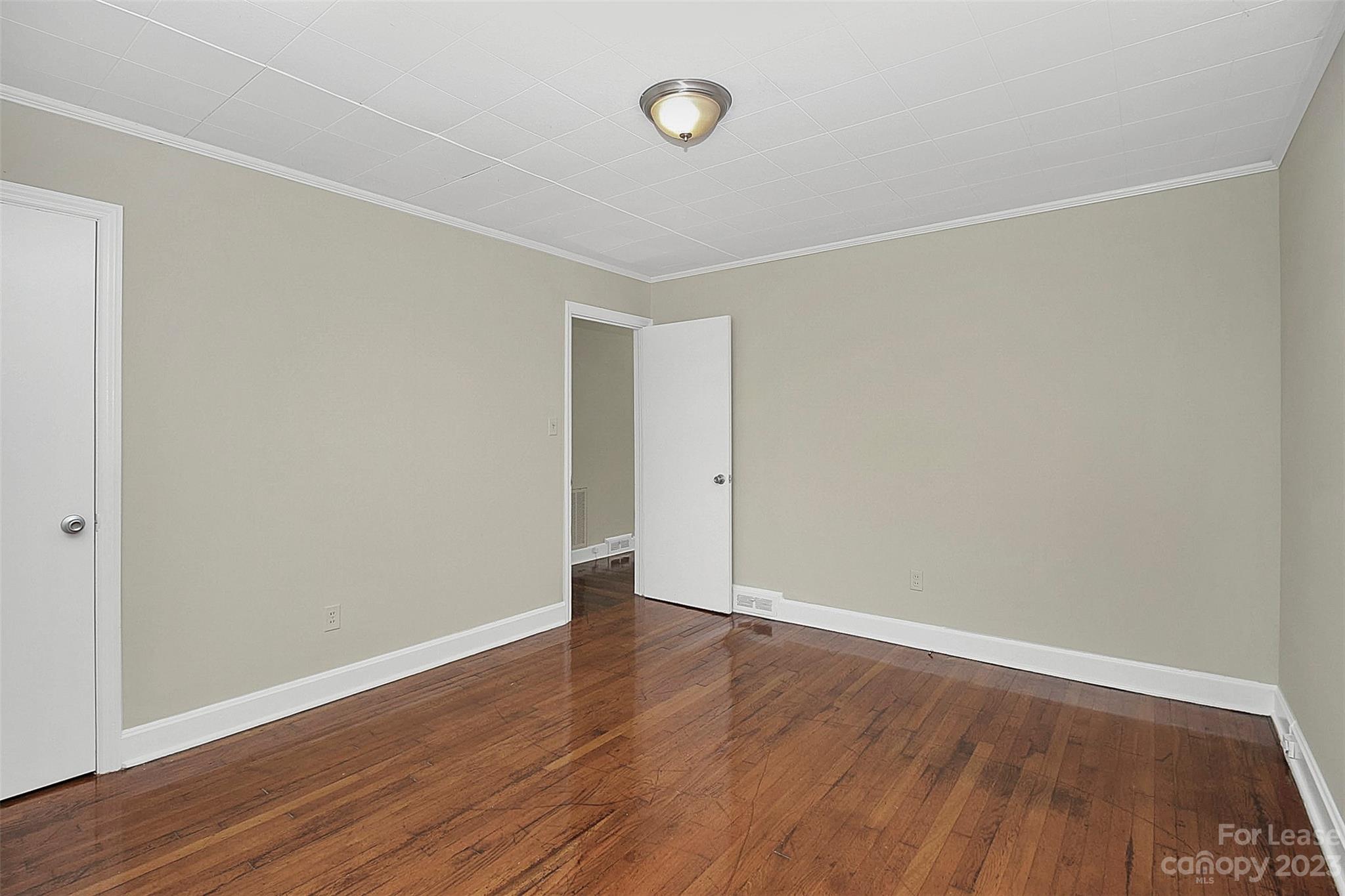 Oakhurst - Residential Lease