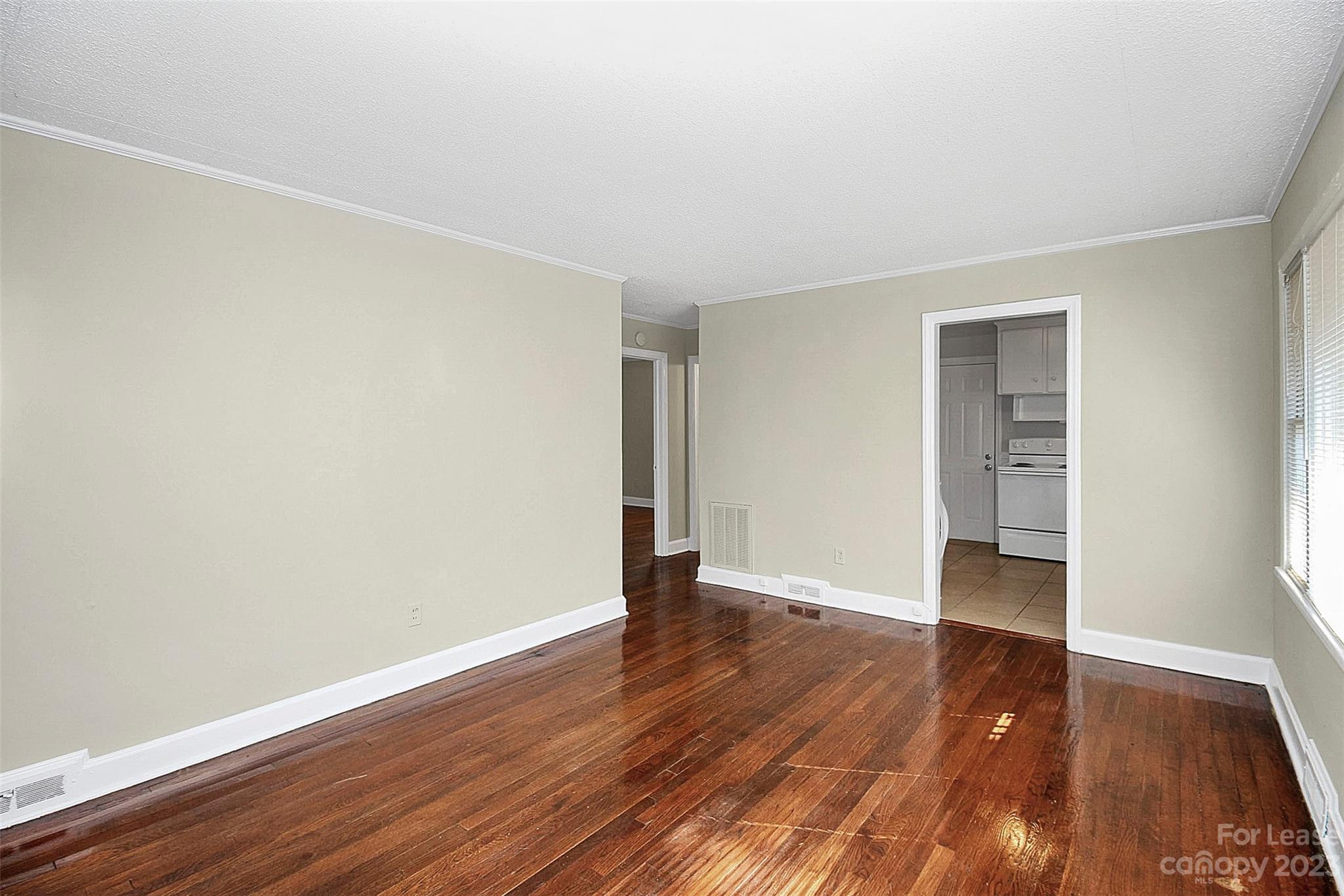 Oakhurst - Residential Lease