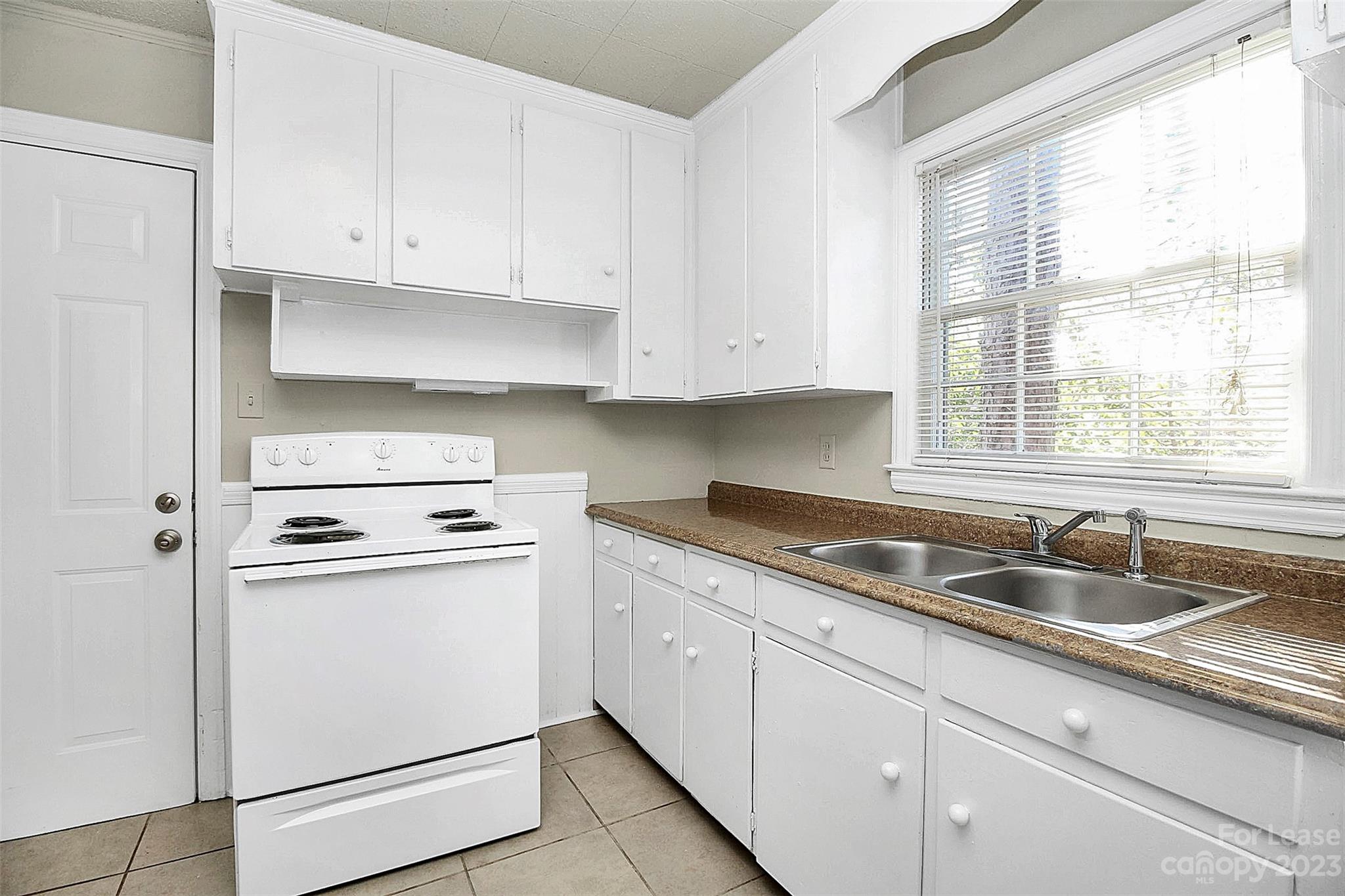 Oakhurst - Residential Lease