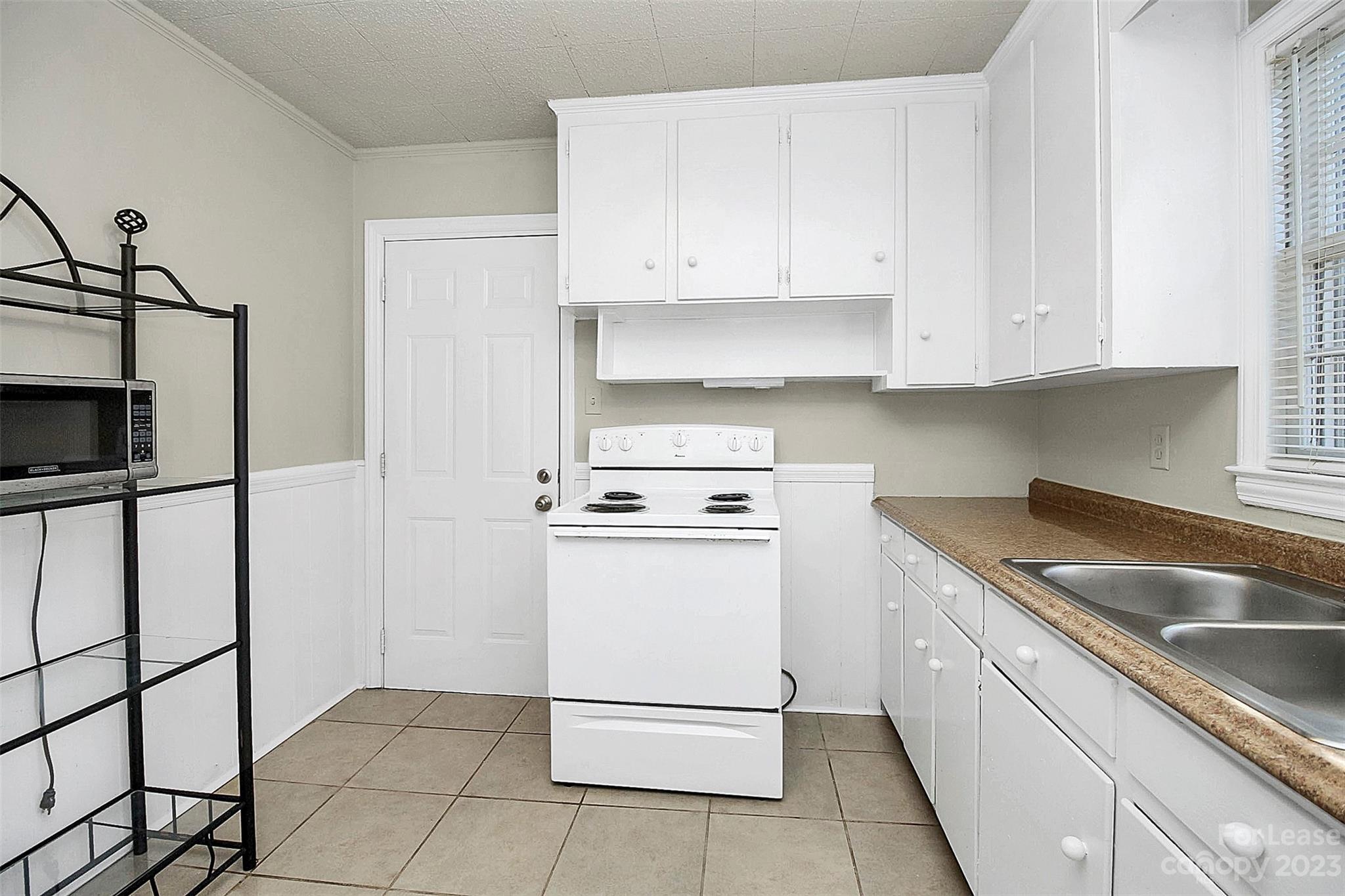 Oakhurst - Residential Lease