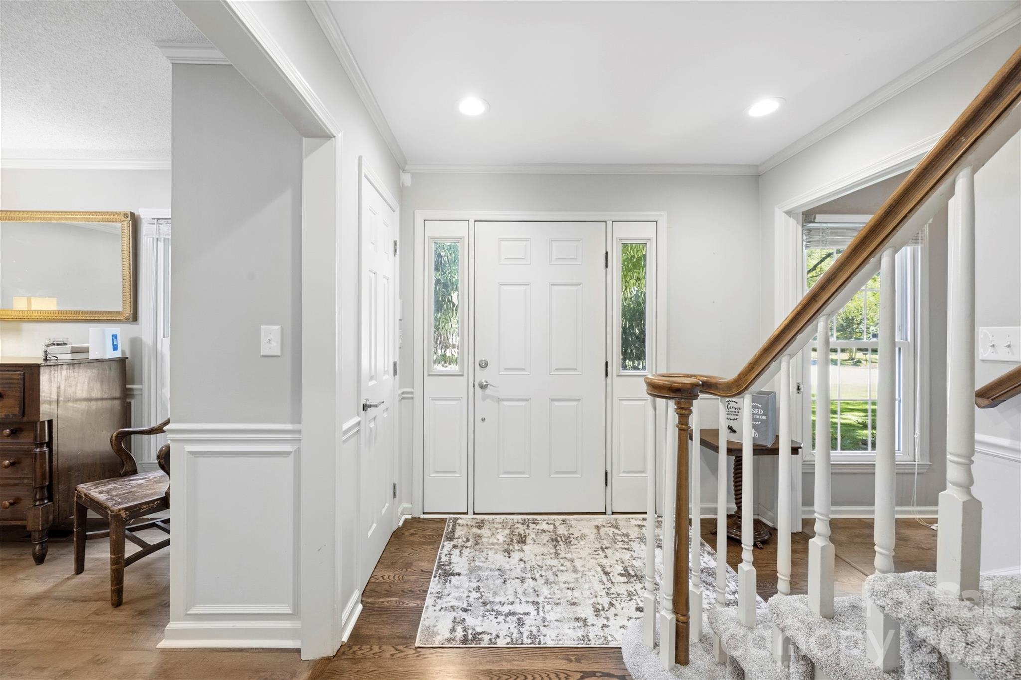 2106 Kings Drive