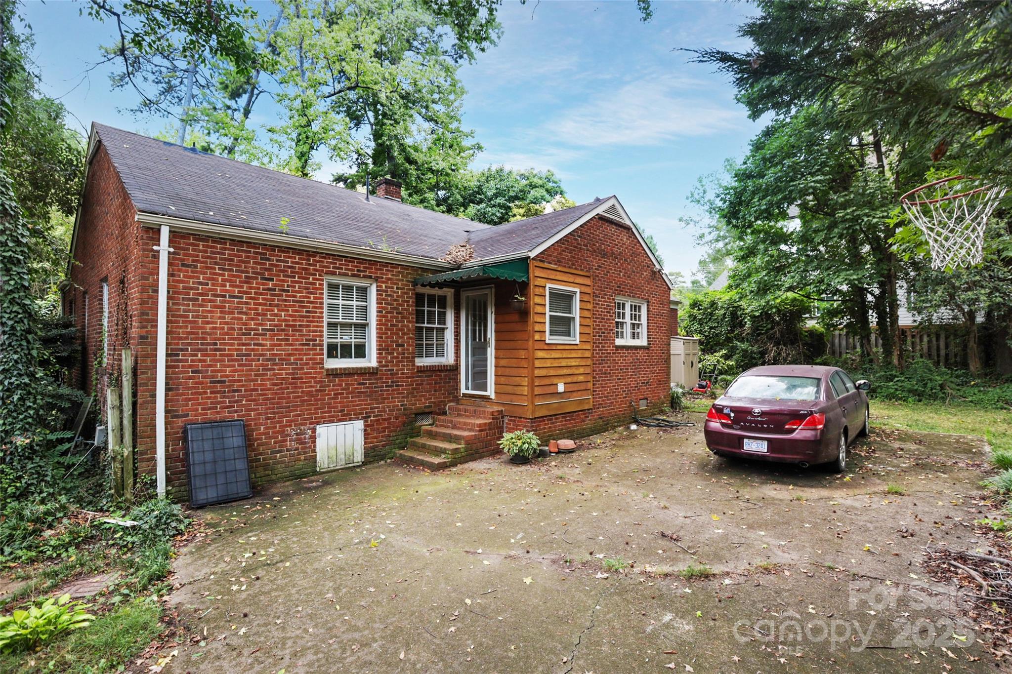 1400 Briar Creek Road