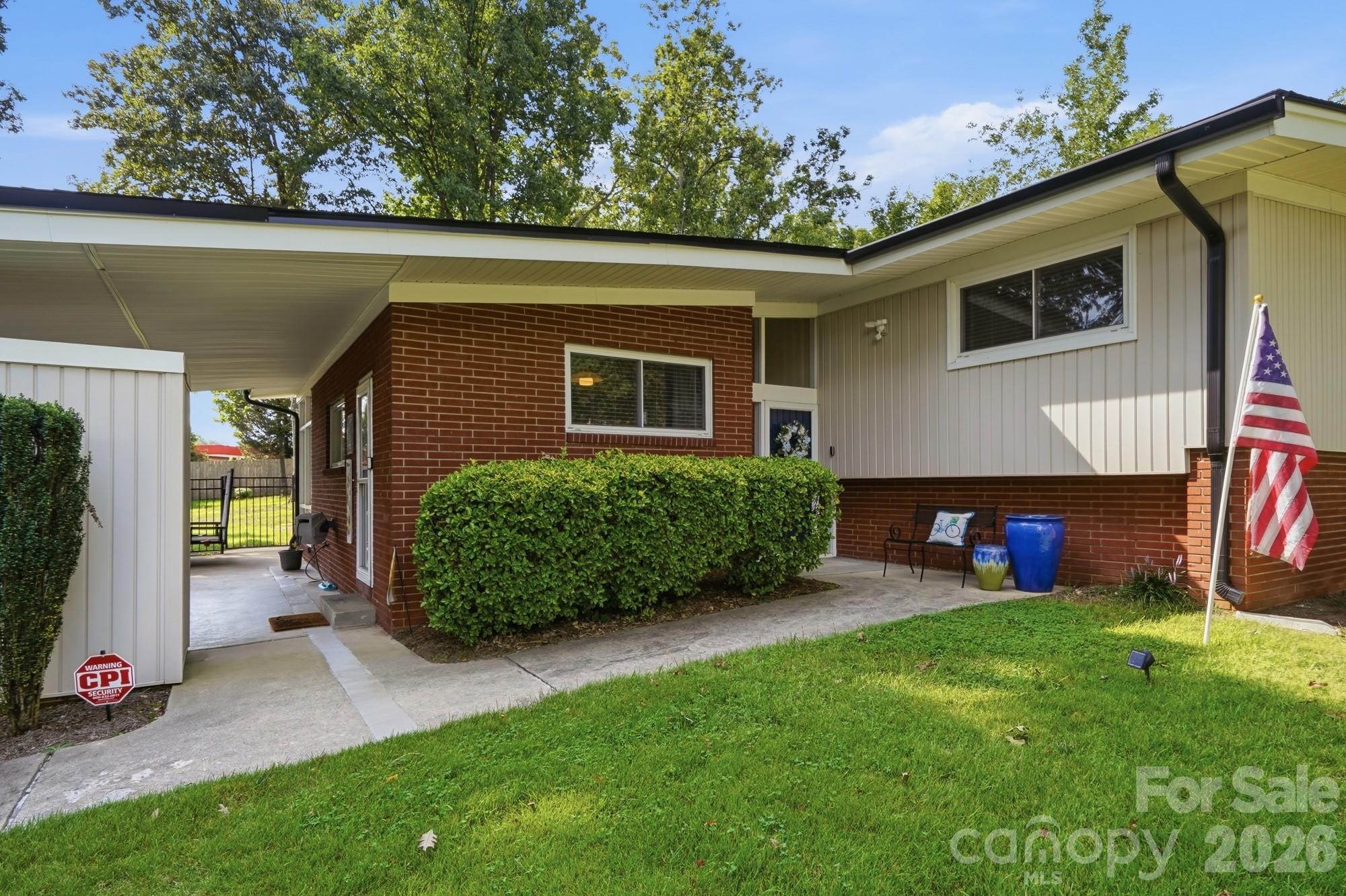 1656 Eastwood Drive