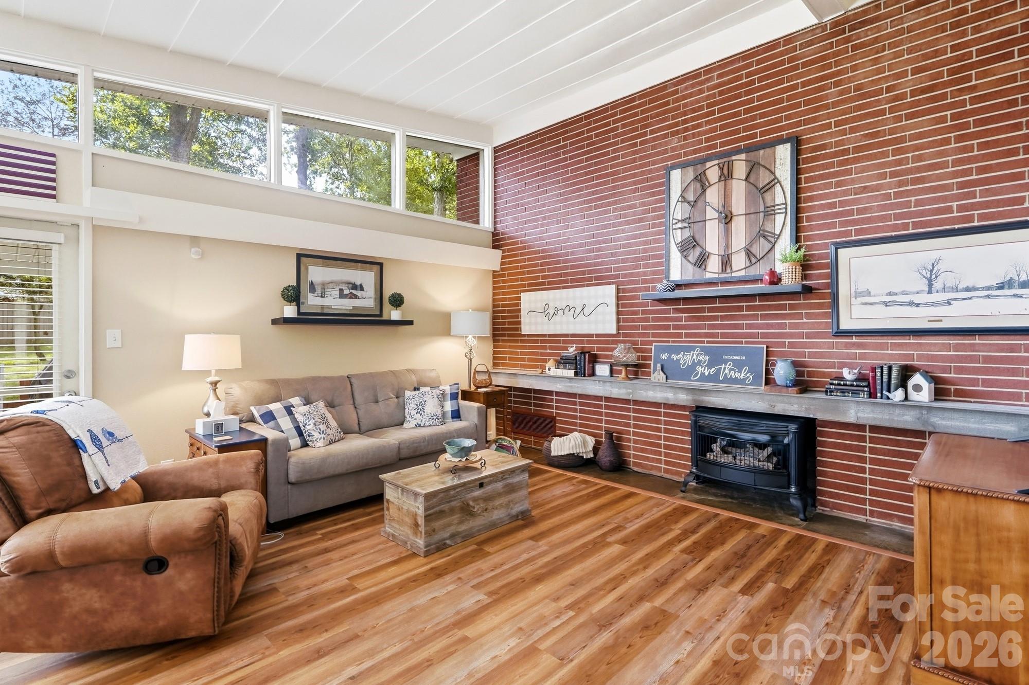 1656 Eastwood Drive