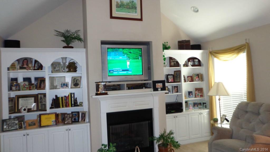 Country Club Estates - Residential