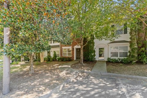 Photo of 2476 Ryerson Court, Charlotte, NC 28213 (MLS # 4326463)