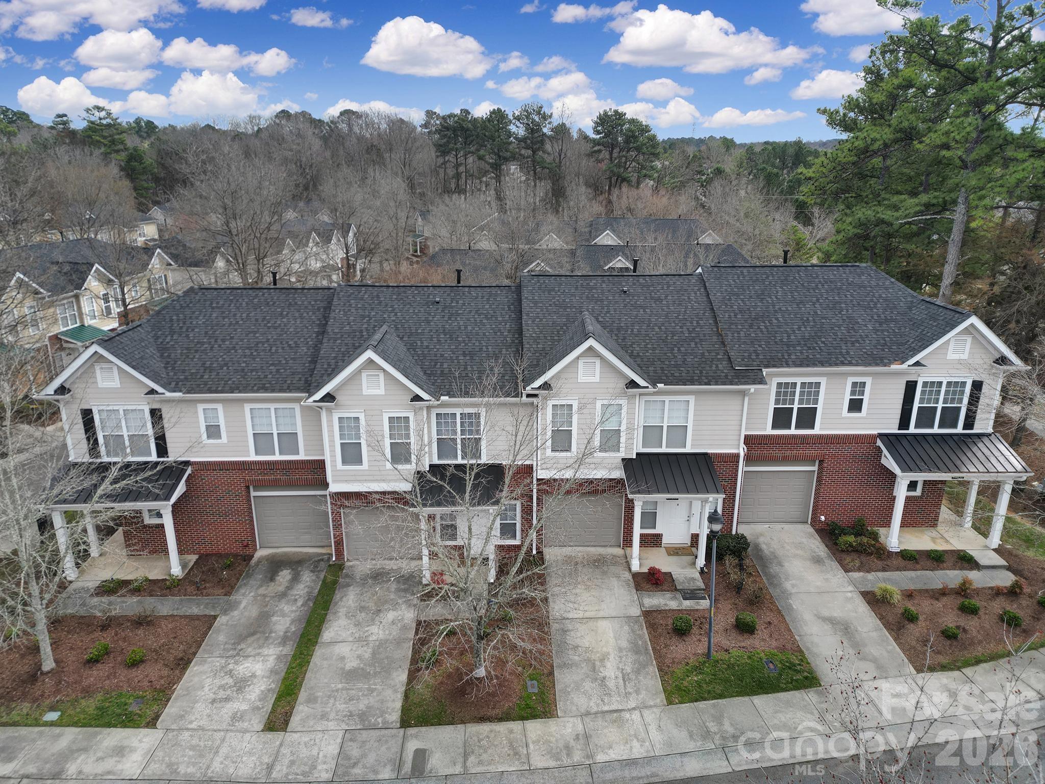 Coventry Court Townhomes - Residential