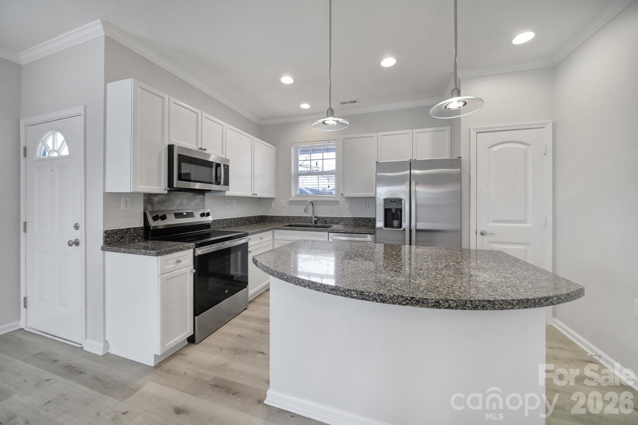 15437 Coventry Court Lane