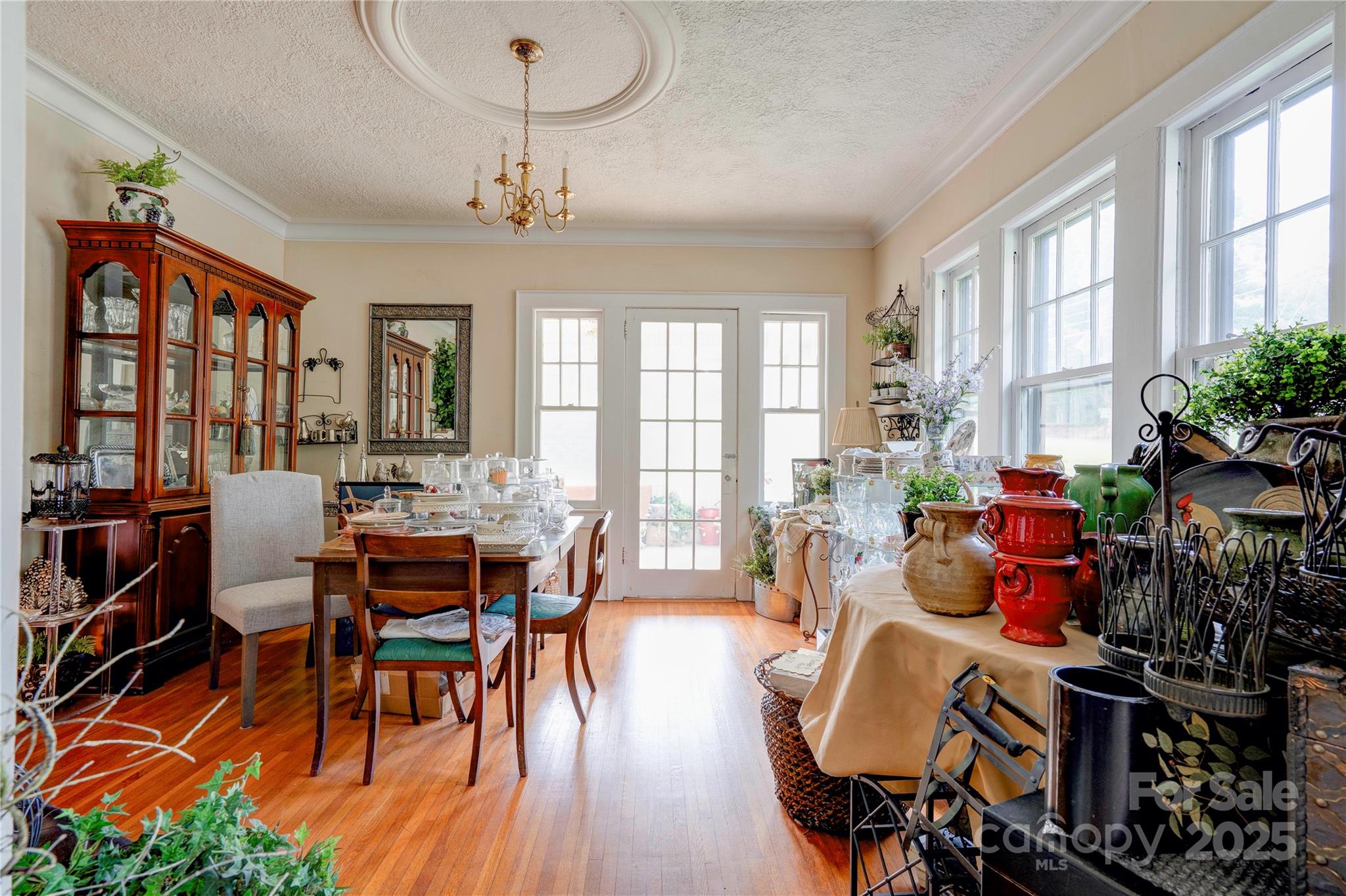 1407 E Marion Street