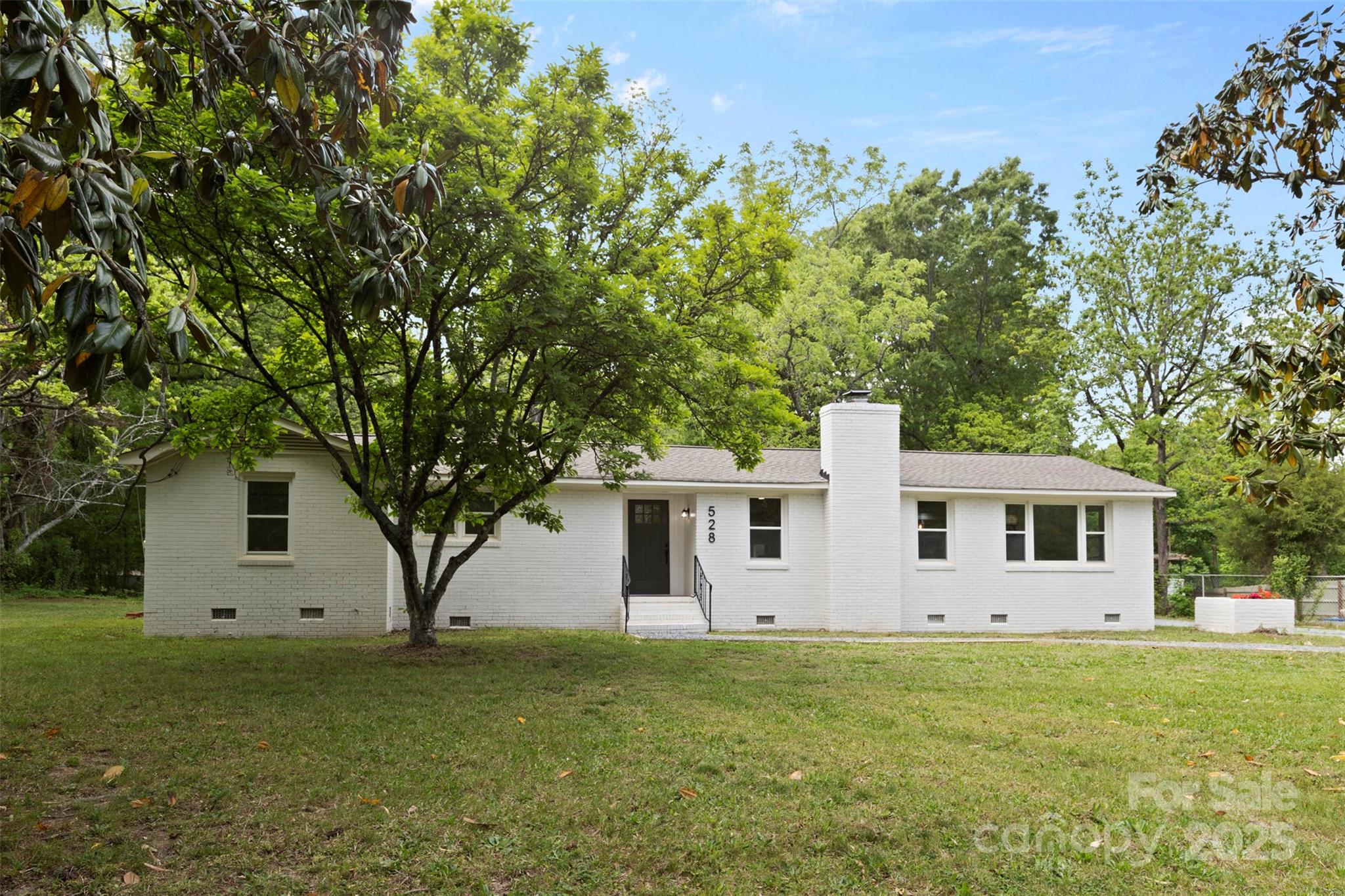 528 W Park Drive