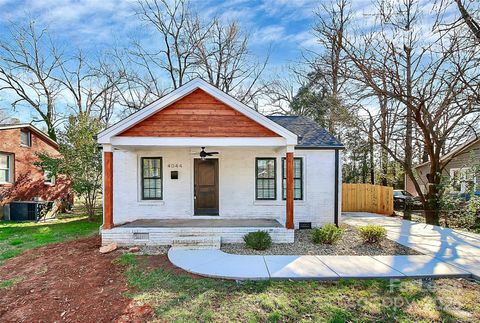 Photo of 4044 Dinglewood Avenue, Charlotte, NC 28205 (MLS # 4331032)