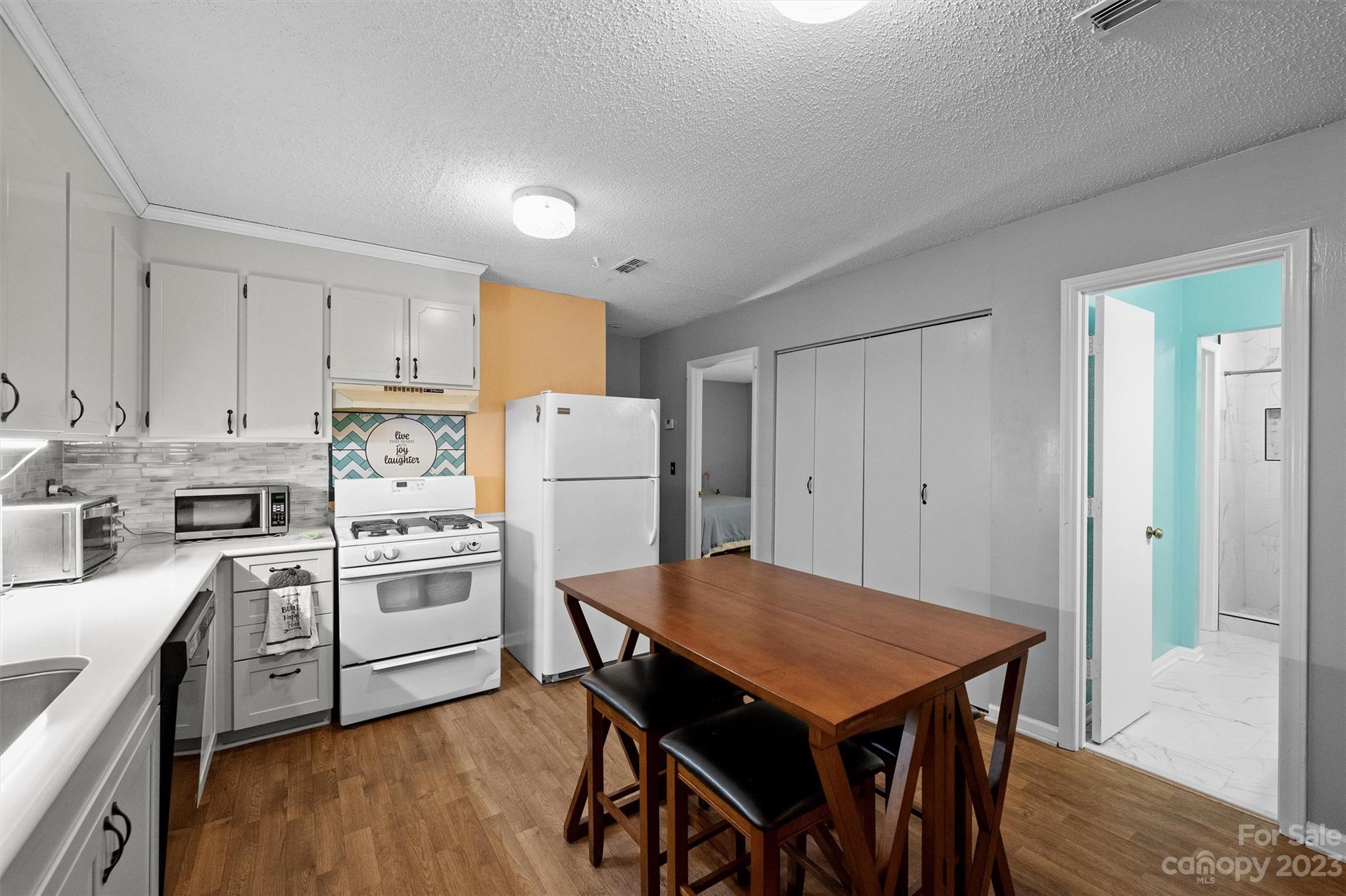 Hickory Ridge - Residential