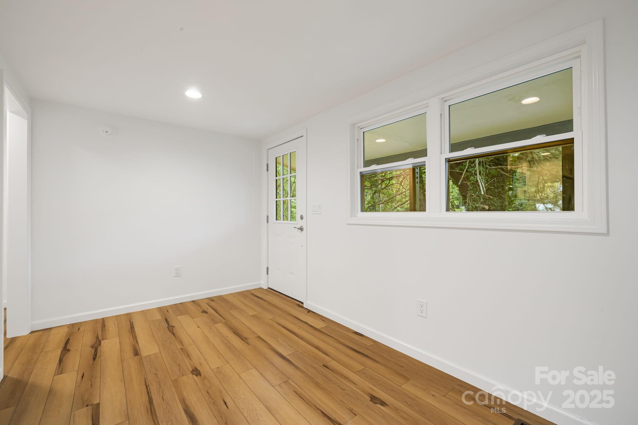48 Elliott Road