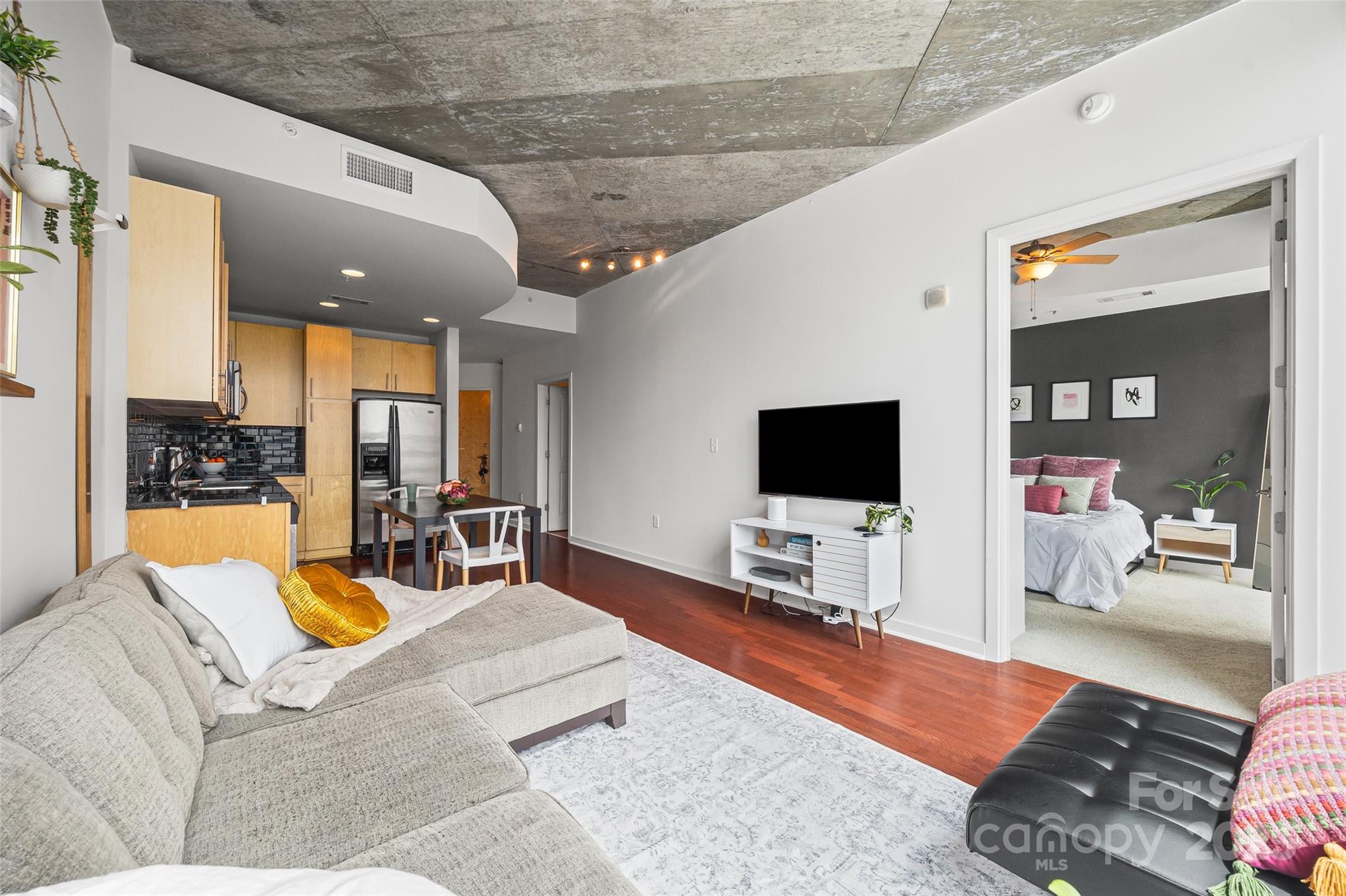 Avenue Condominiums - Residential