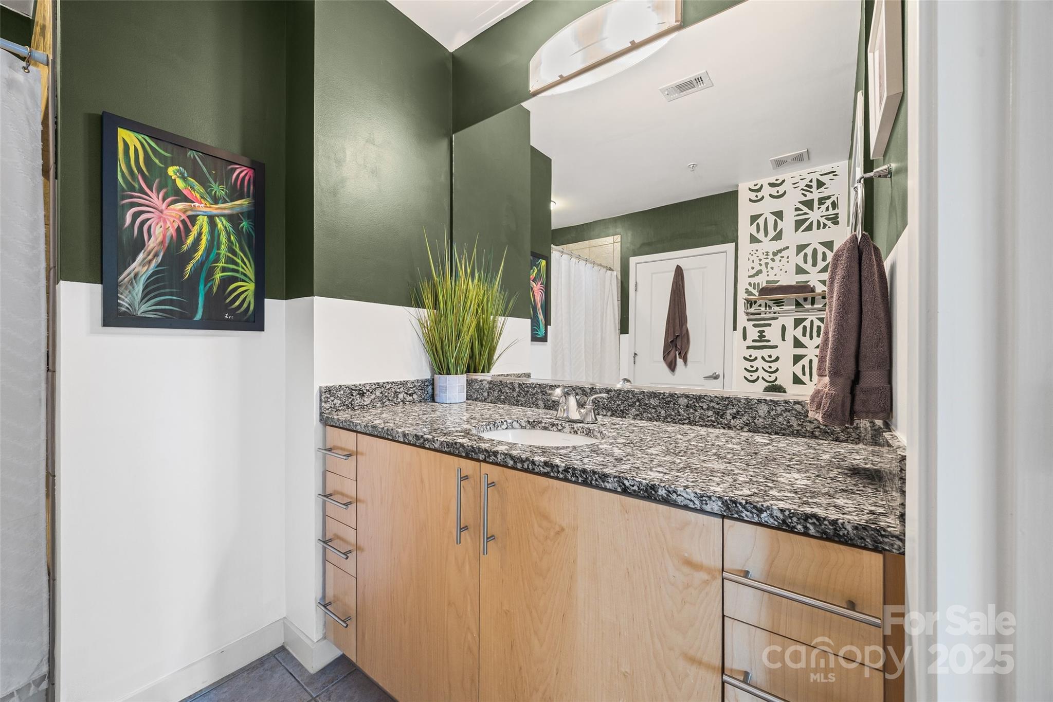 Avenue Condominiums - Residential