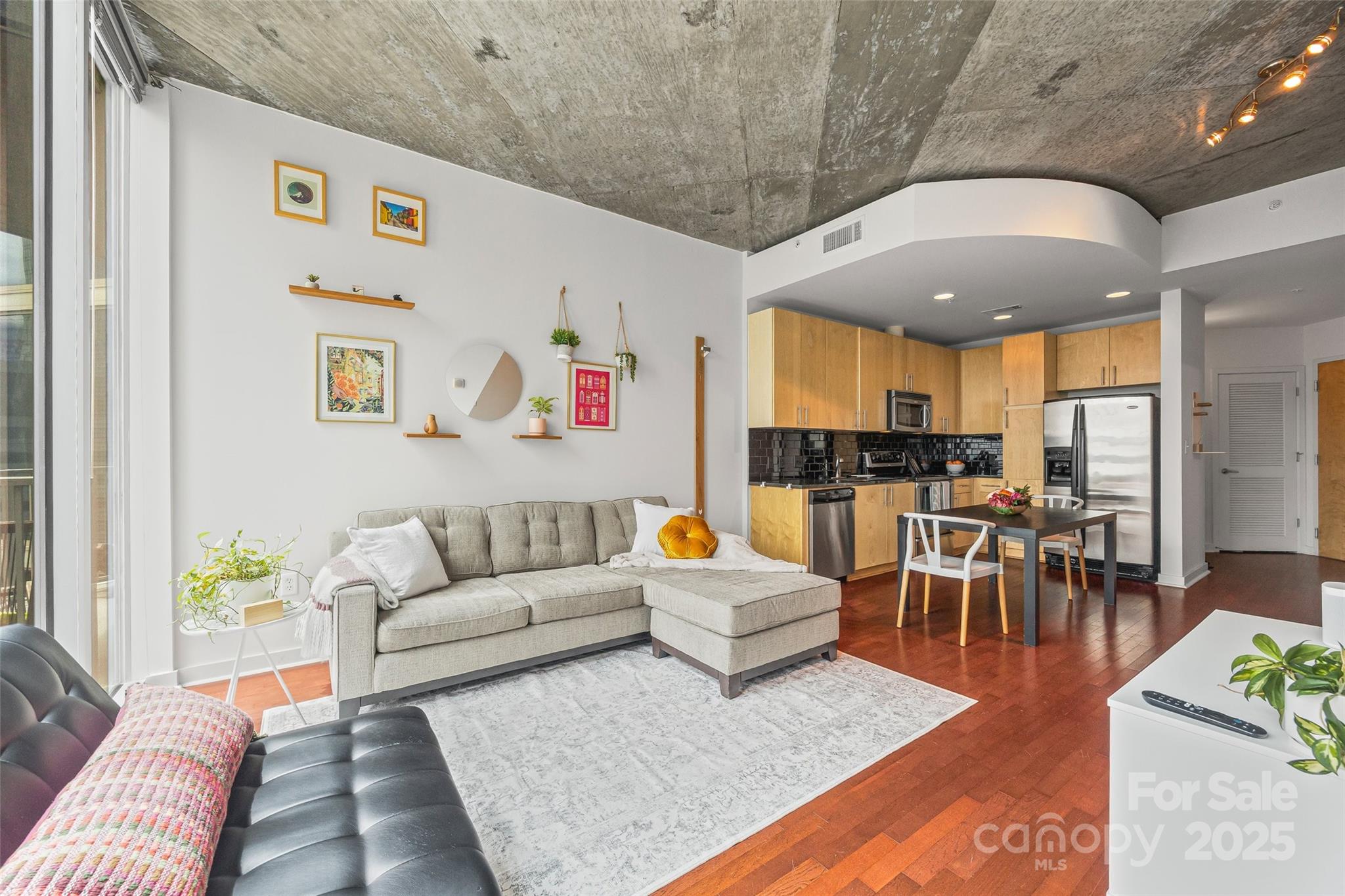 Avenue Condominiums - Residential