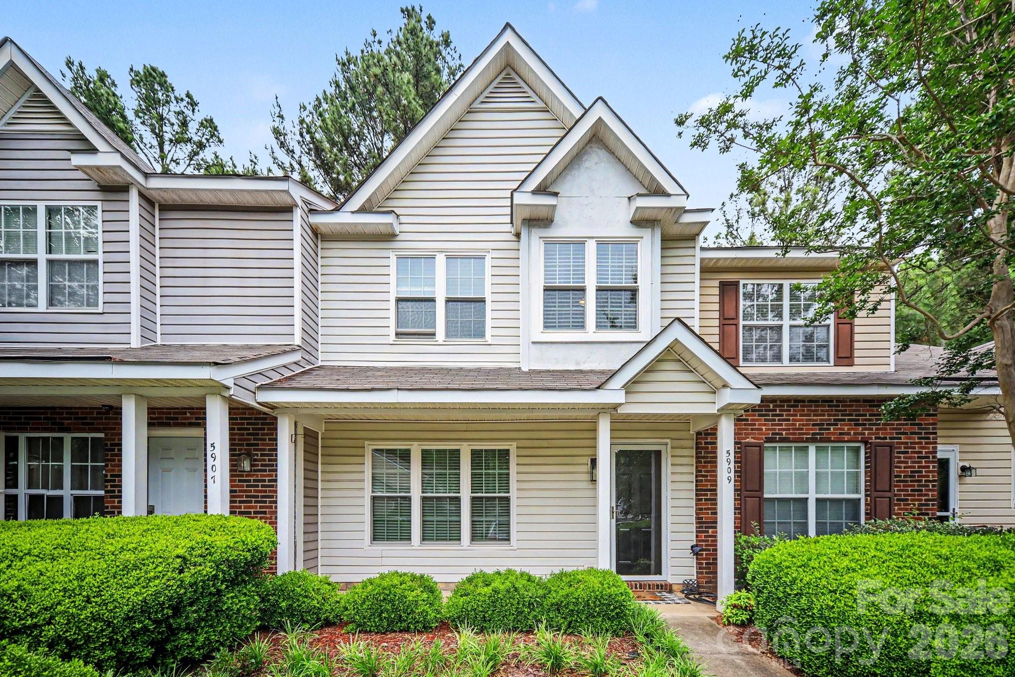Huntington Ridge - Residential