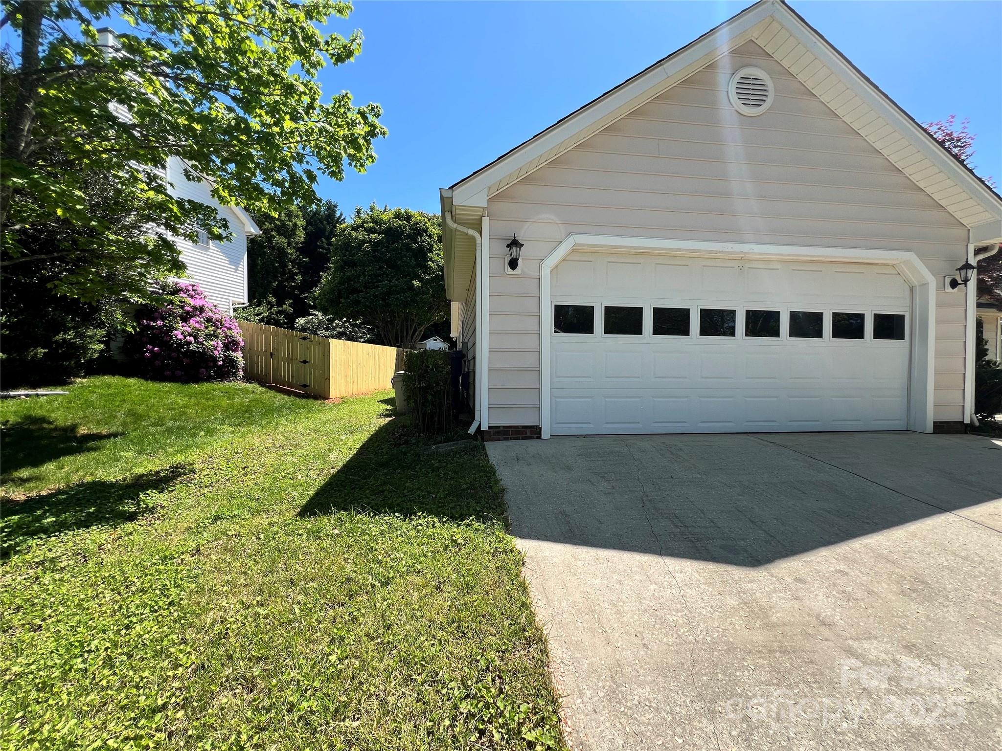 2401 Glen Meadow Drive