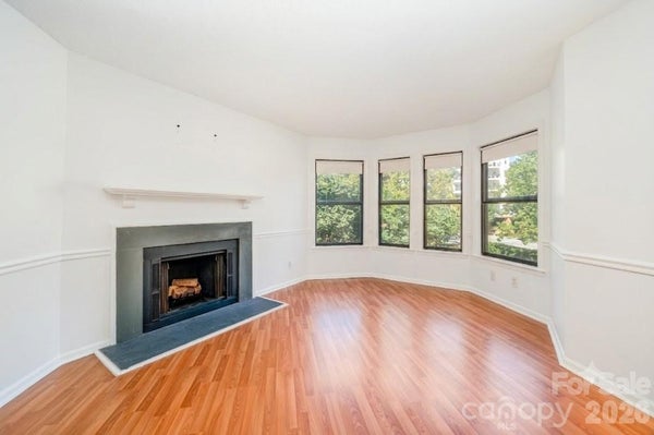 216 S CLARKSON ST, CHARLOTTE, NC 28202 - Image ab2a7be161ca219beca6fec9867748ca/1931838250