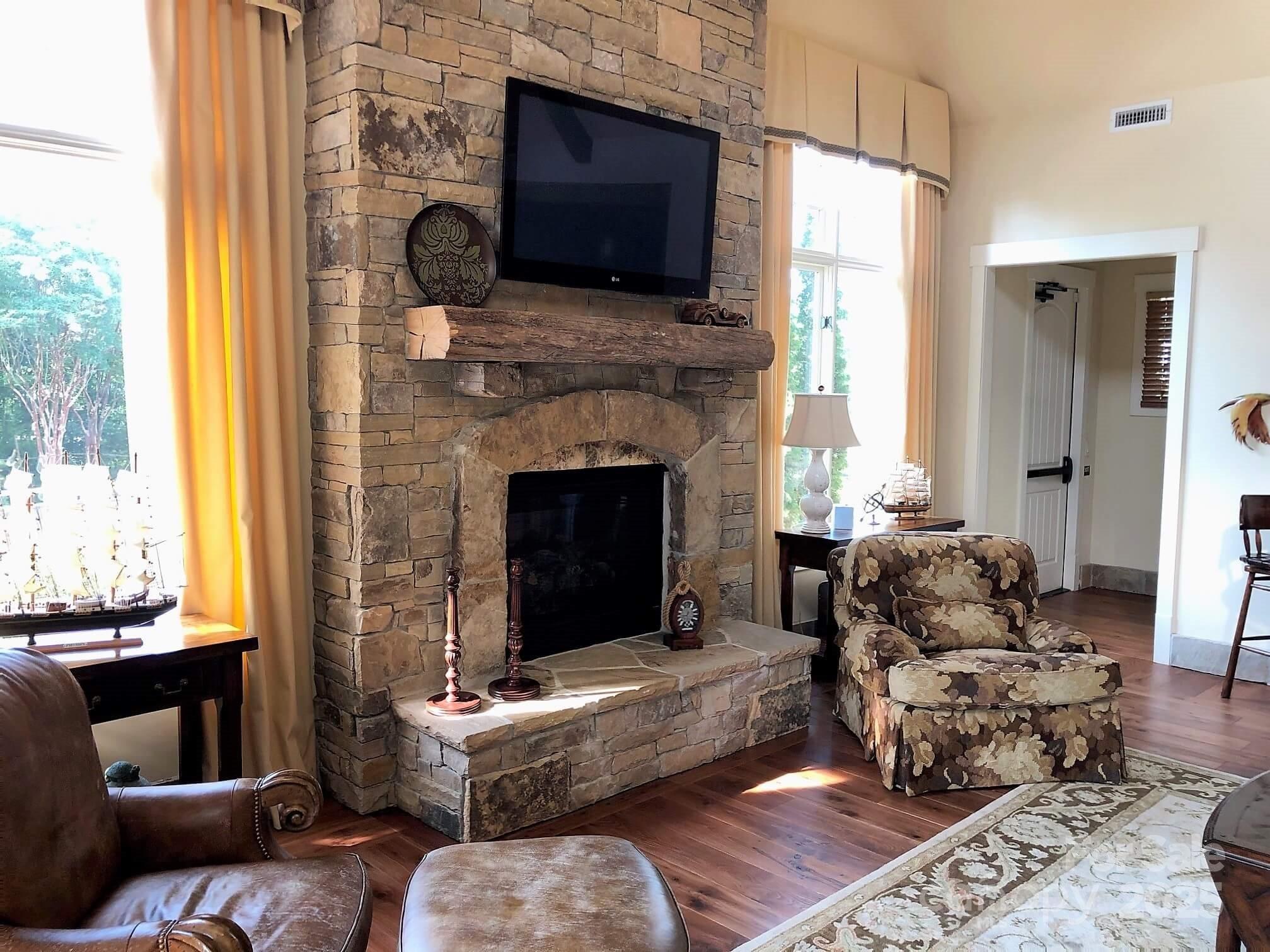 Handsmill on Lake Wylie - Residential