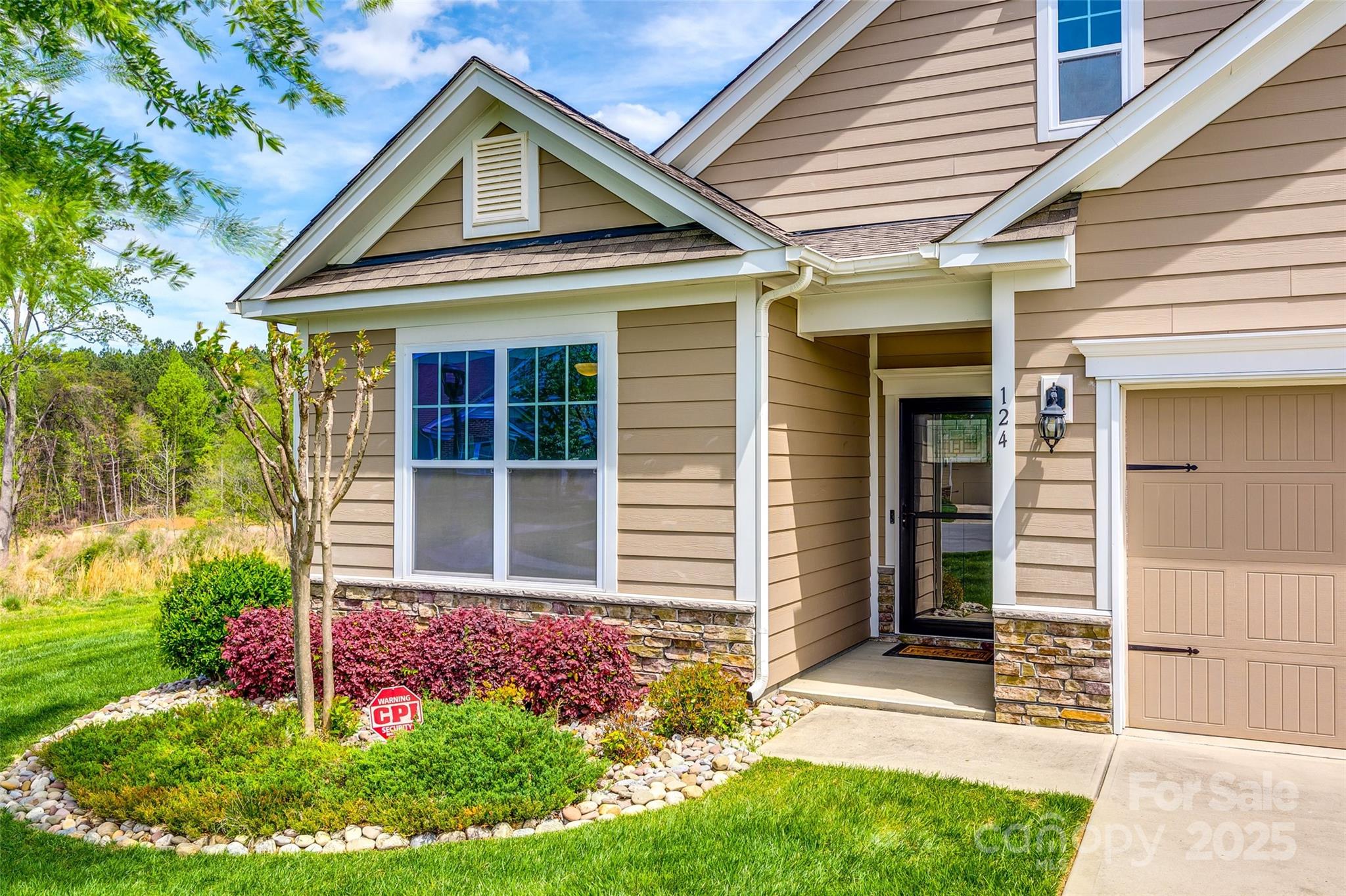 124 Rosebay Drive