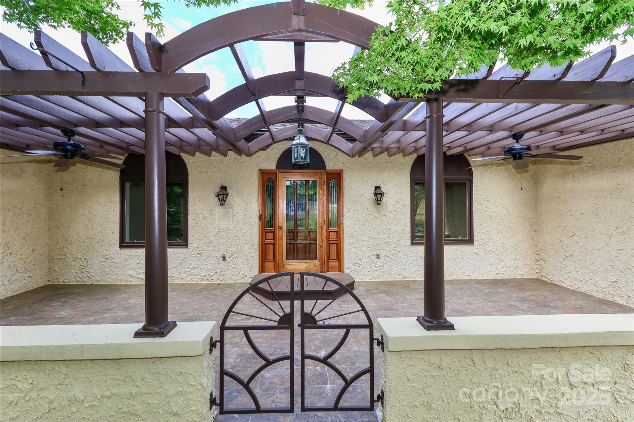 455 W Gleneagles Road