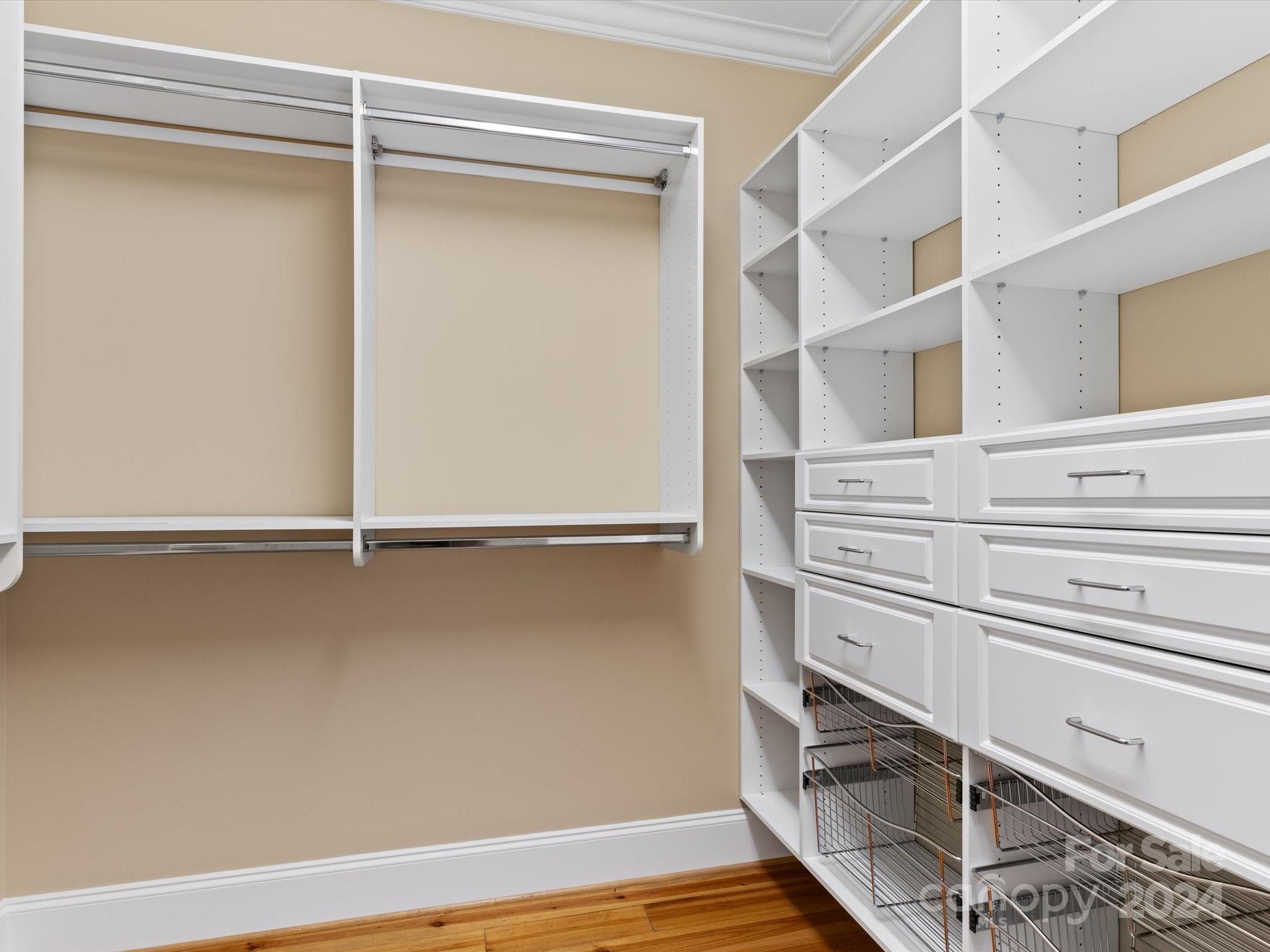 The Peninsula - Residential