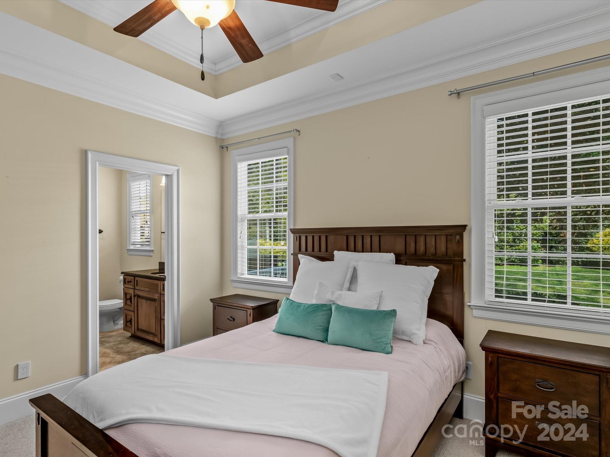 The Peninsula - Residential