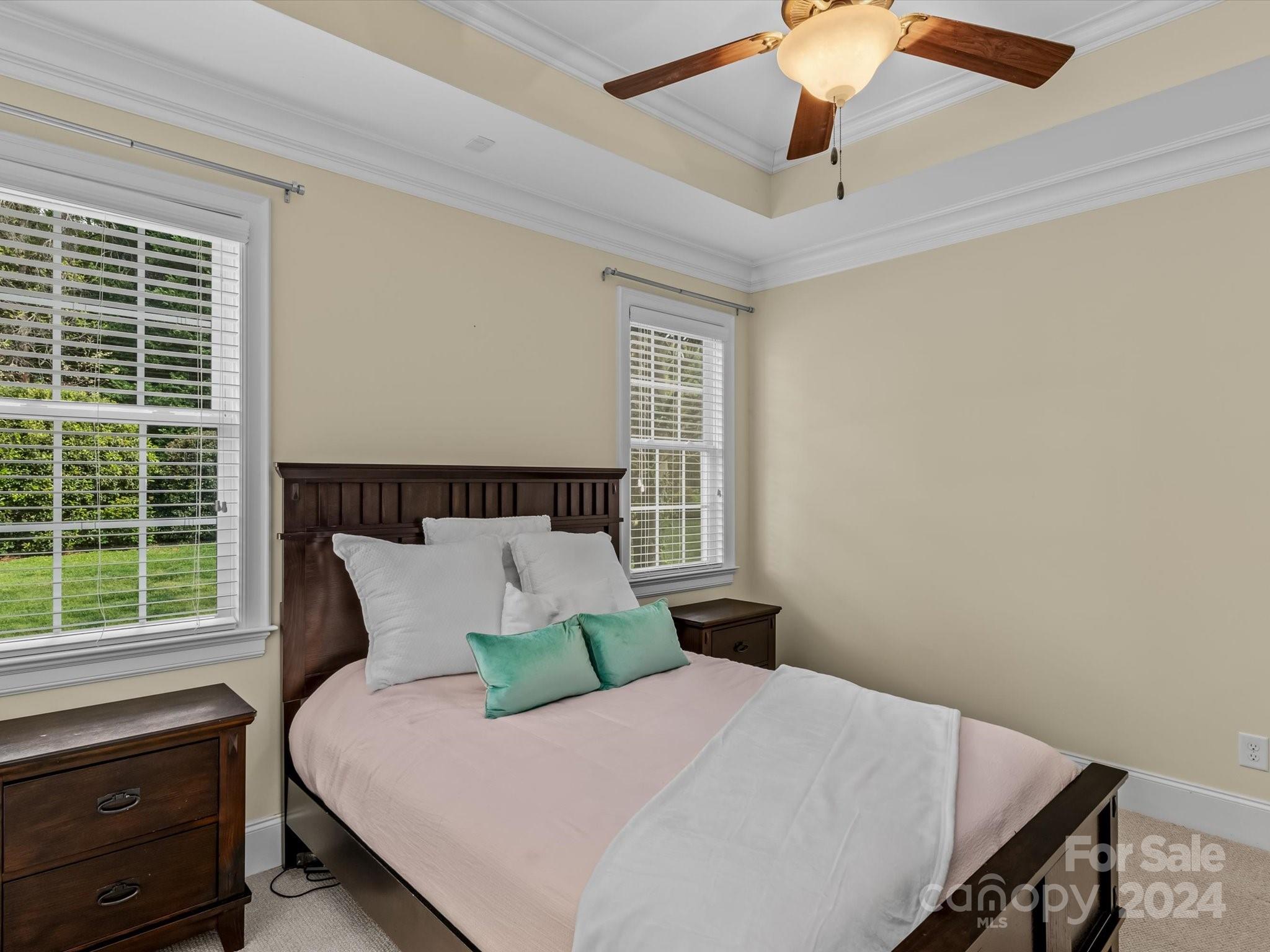 The Peninsula - Residential