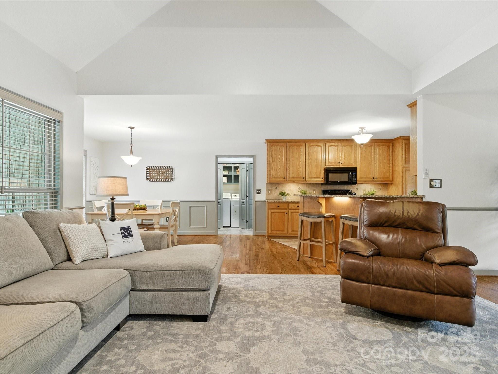 Austin Shores - Residential