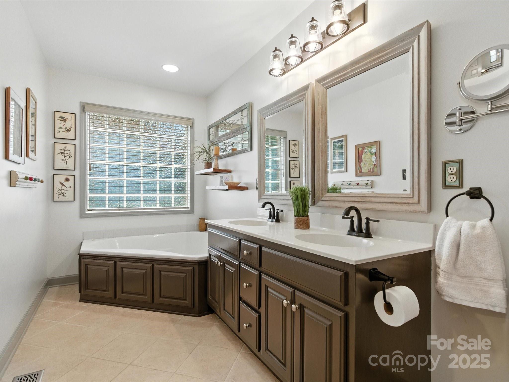 Austin Shores - Residential