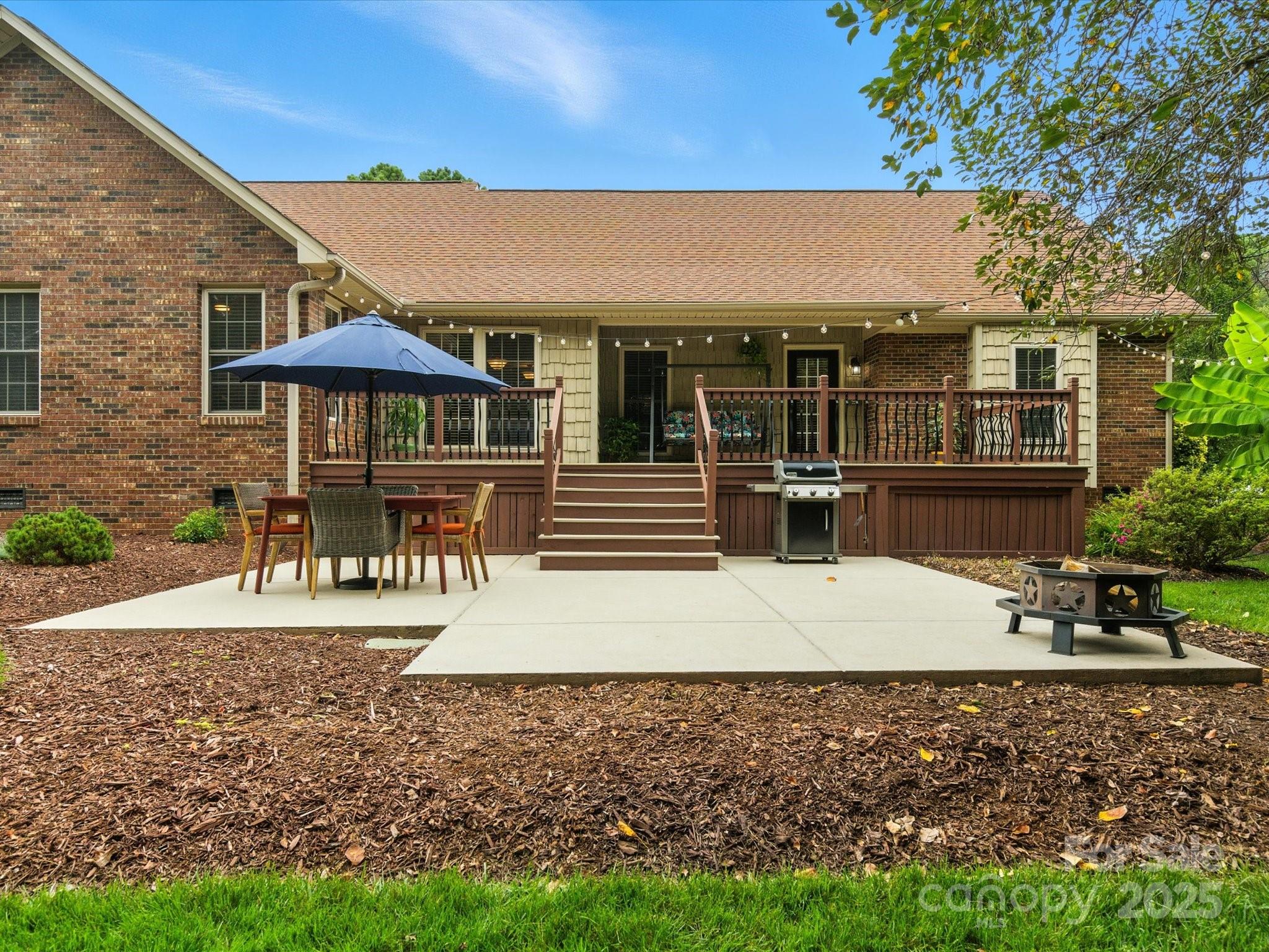 Austin Shores - Residential