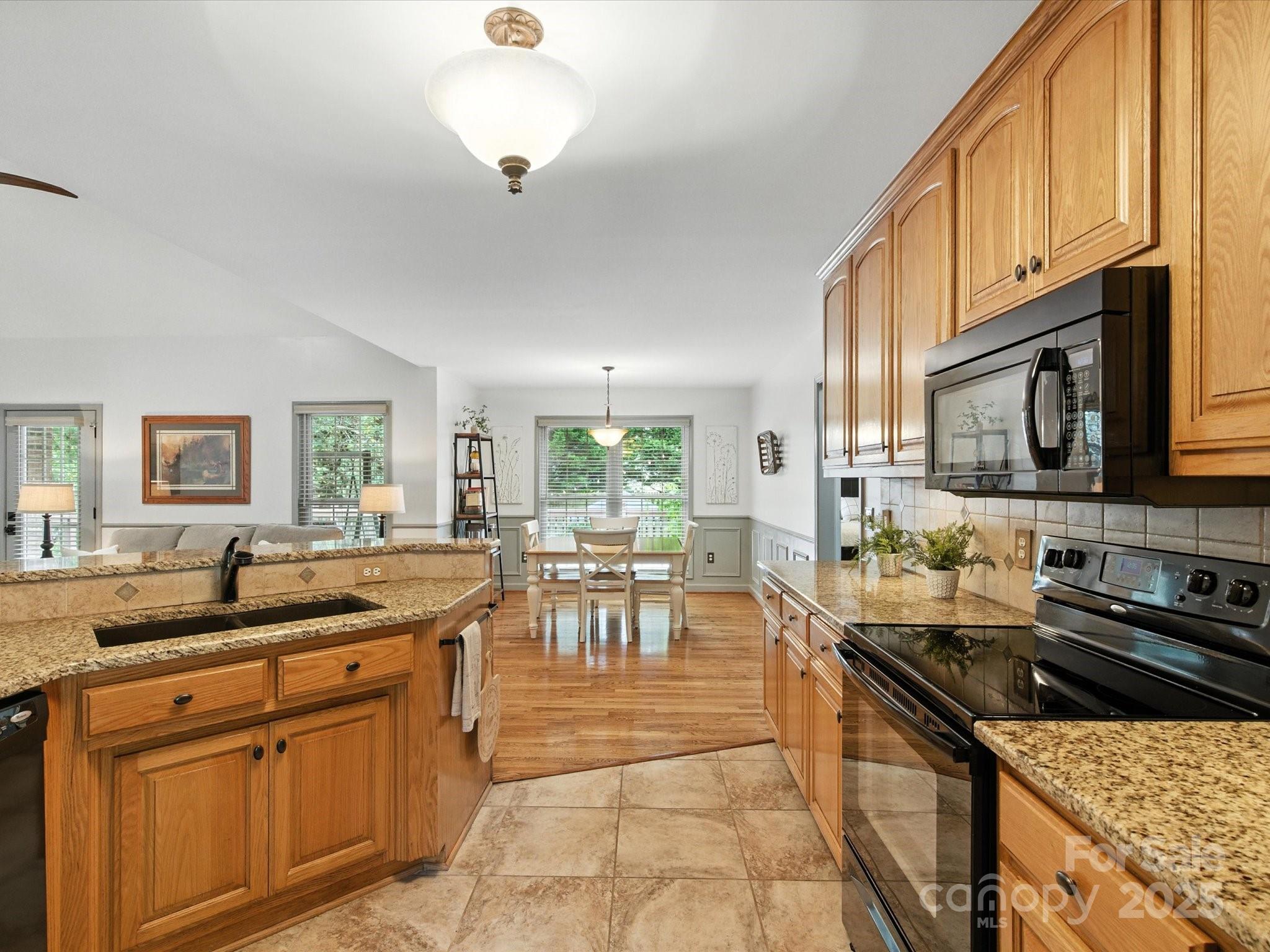 Austin Shores - Residential