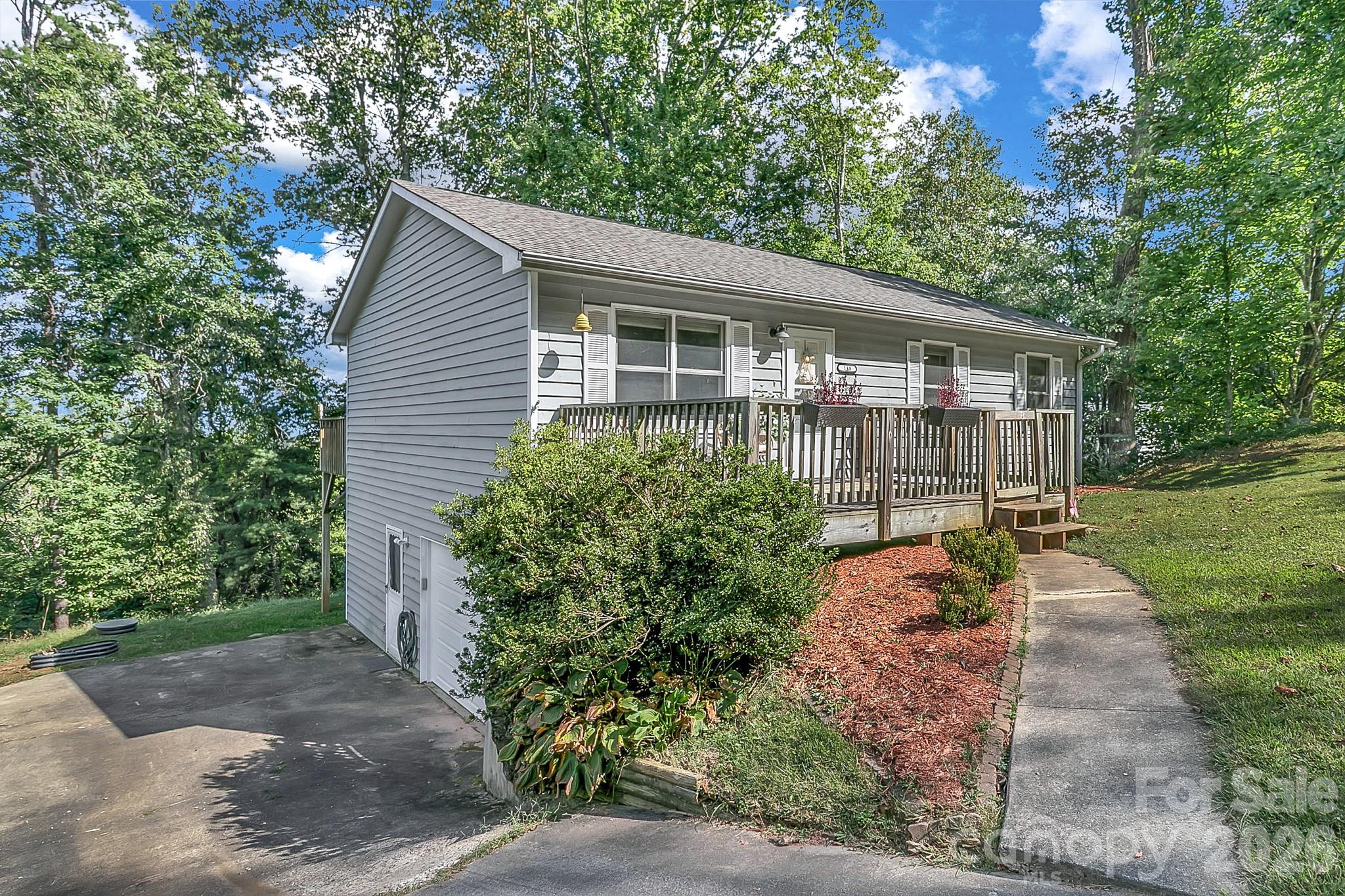 148 Stradley Mountain Road