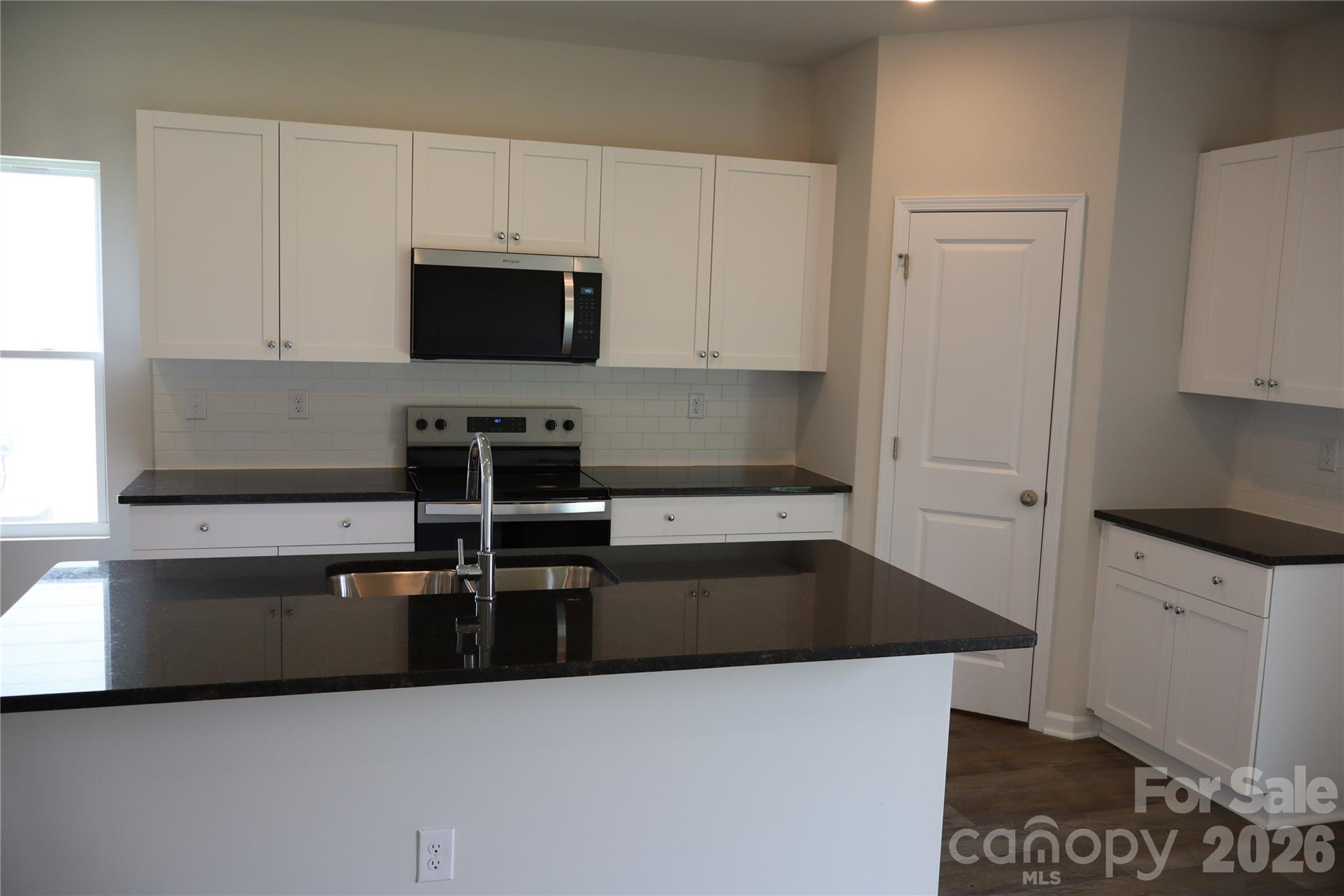 1237 Marble Passage
