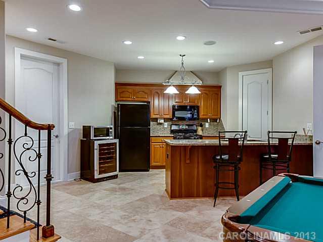 The Peninsula - Residential