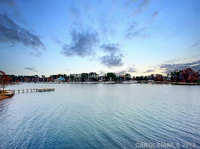 The Peninsula - Residential