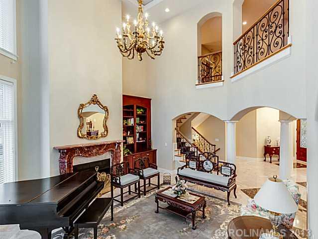 The Peninsula - Residential